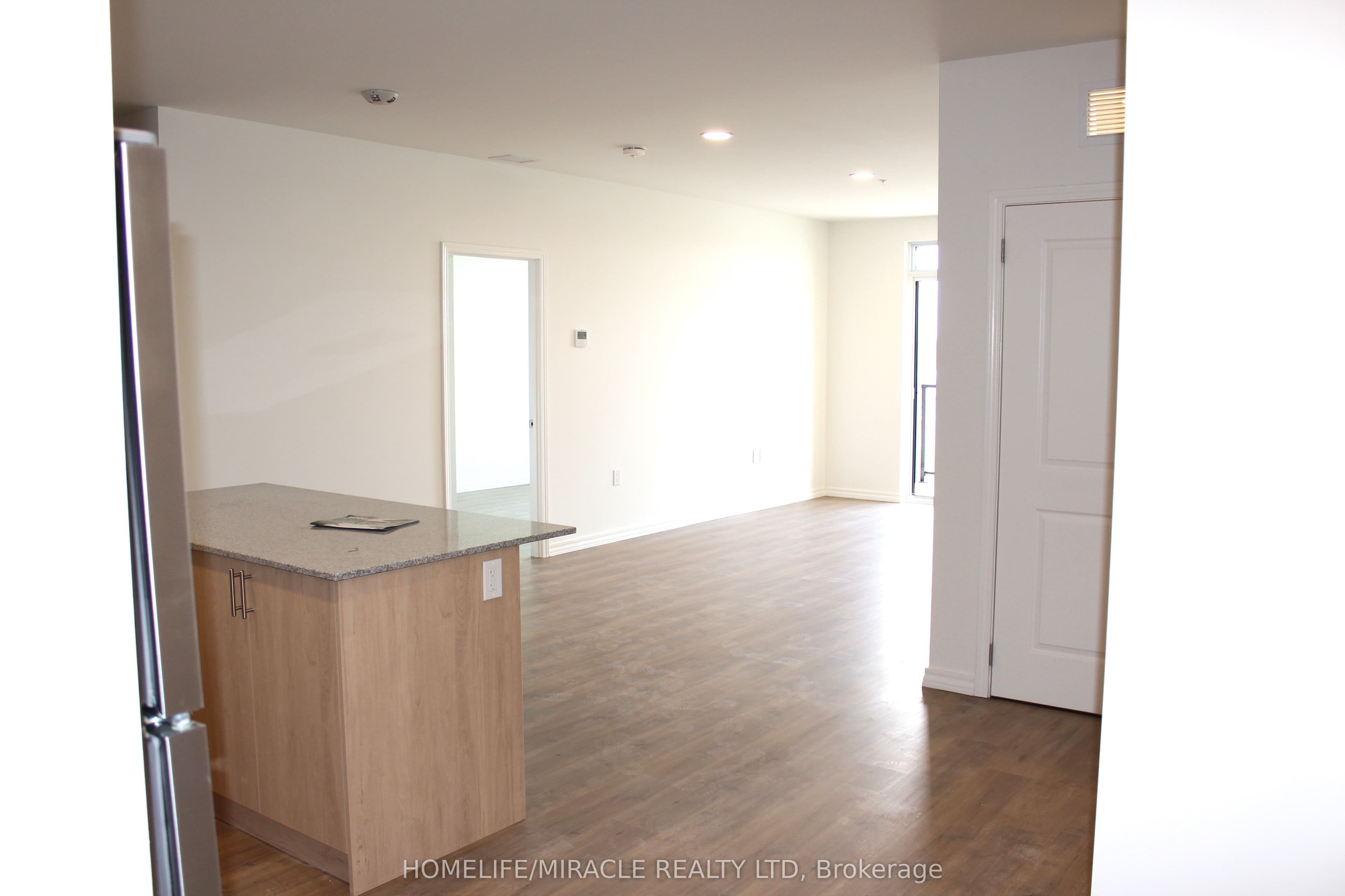 1098 Paisley Road #613 — photograph 2