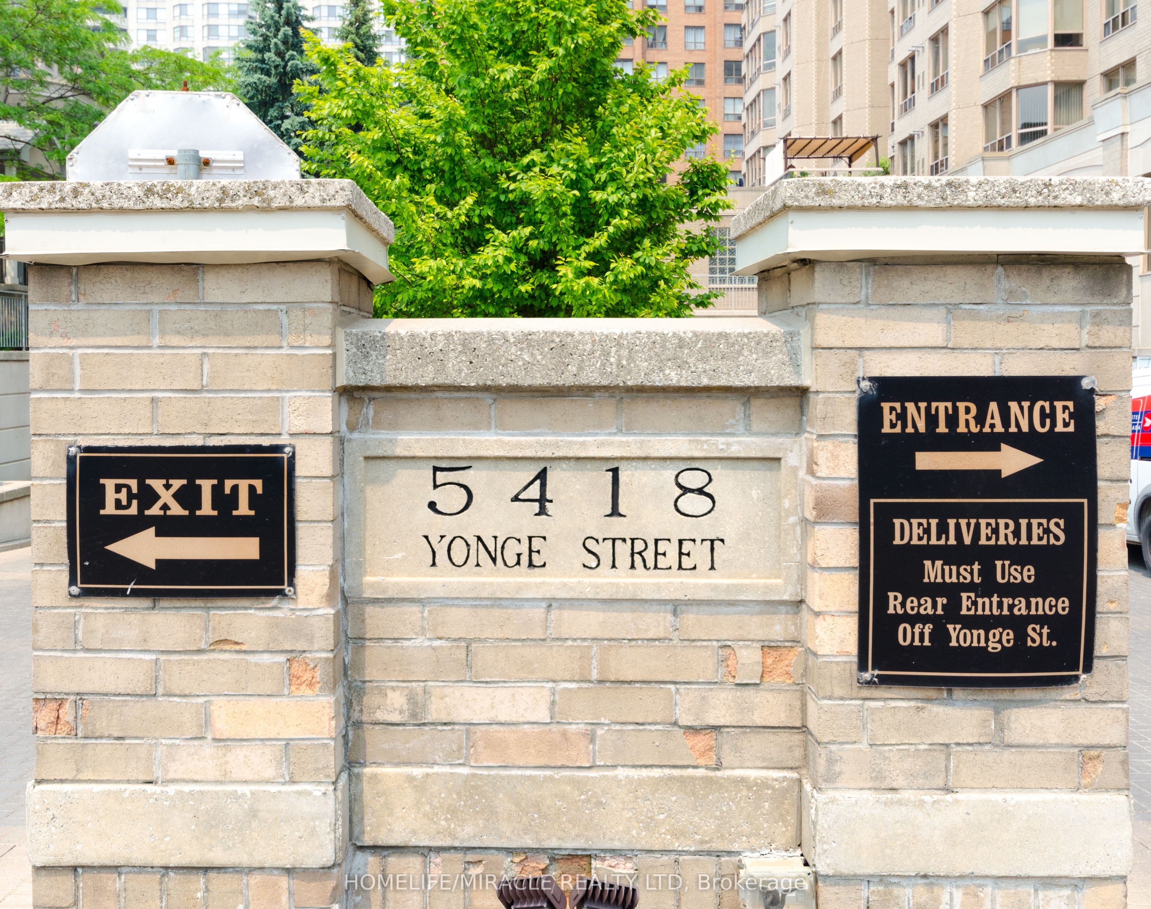 5418 Yonge Street #1101 — photograph 3