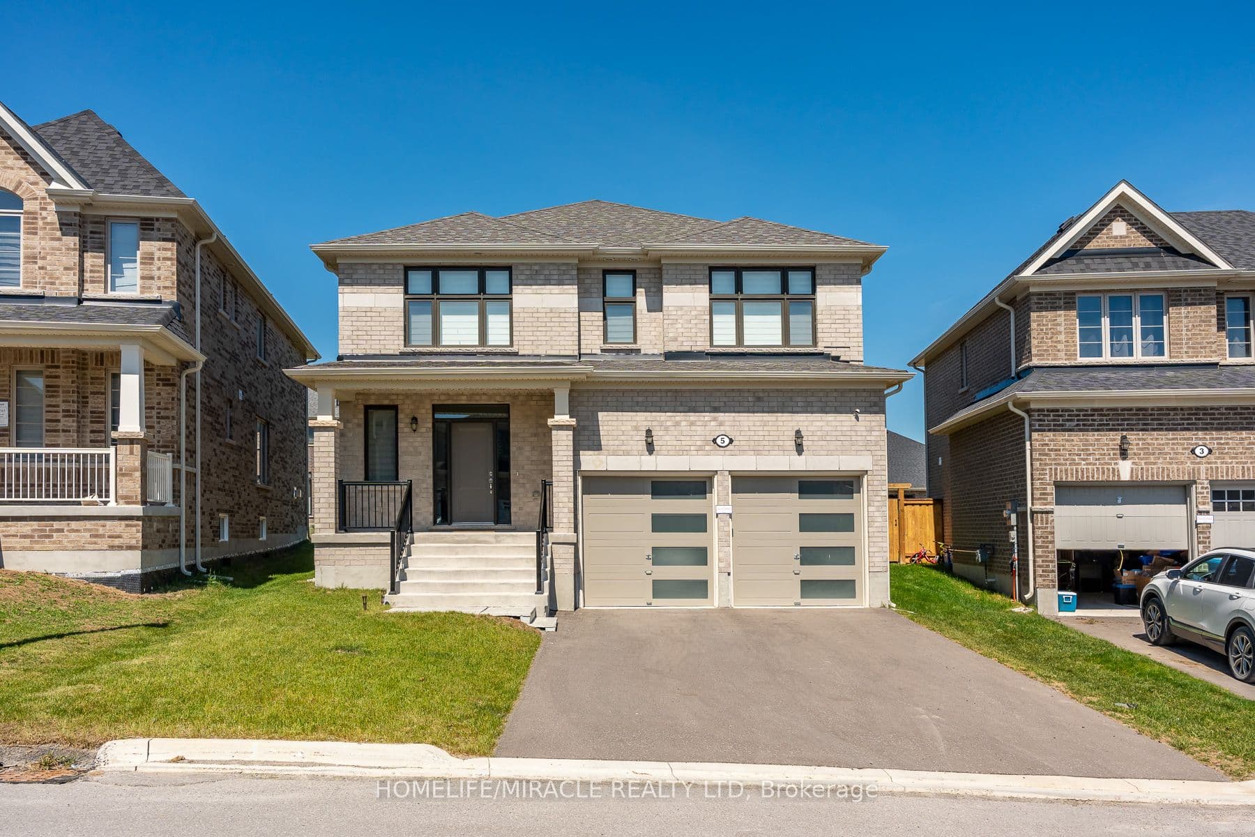 5 Ainslie Hill Crescent — featured photograph