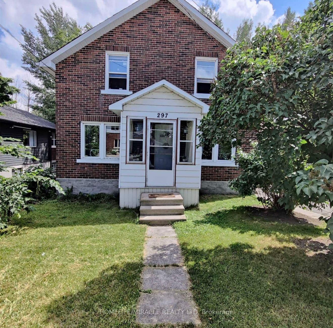 297 Morris Street — photograph 2