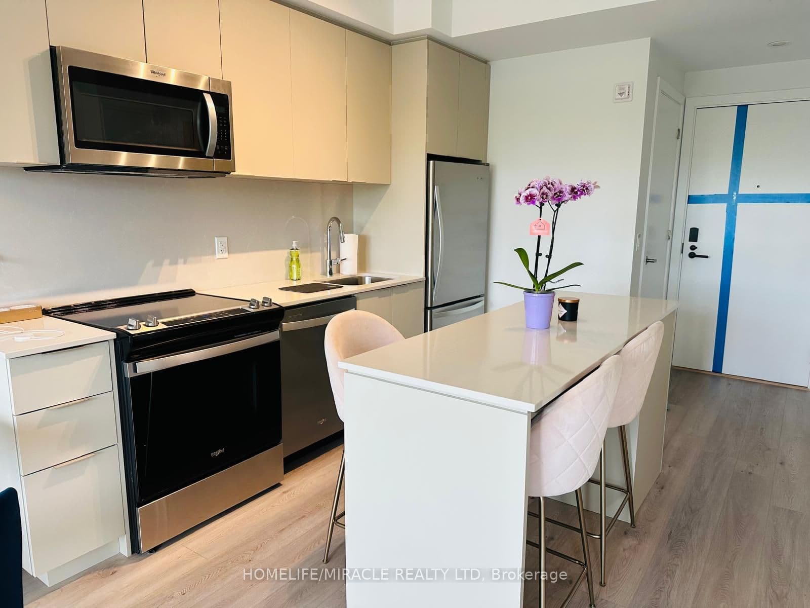 770 Whitlock Avenue #408 — photograph 4