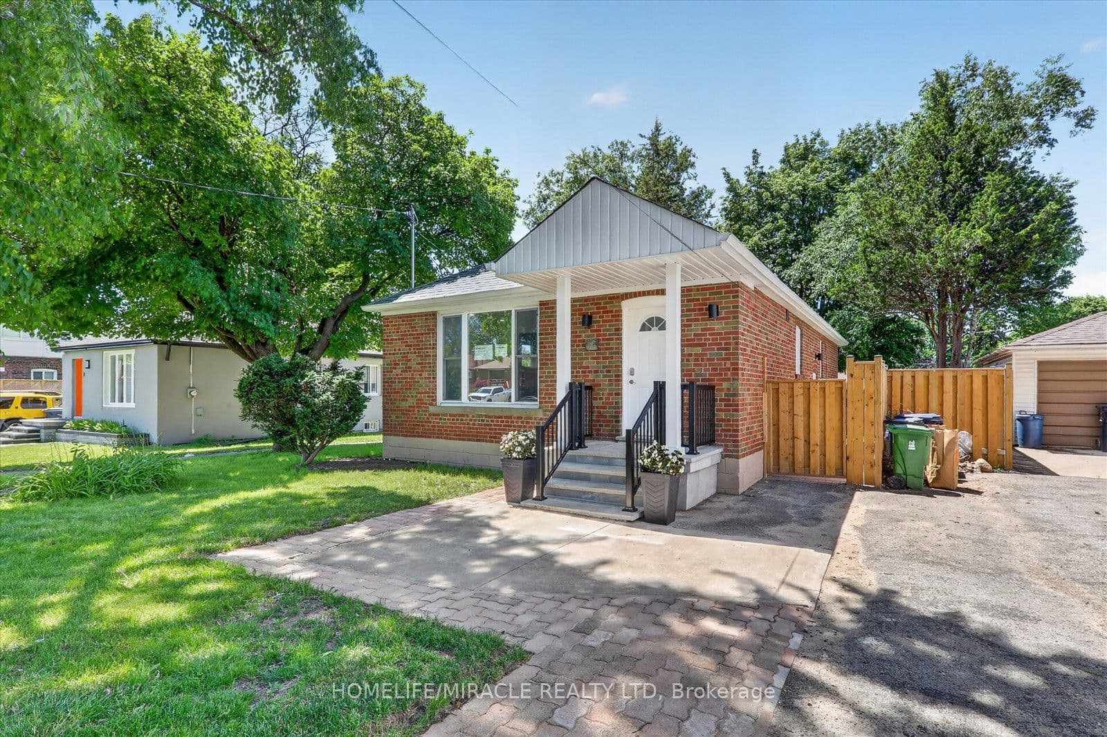 46 Singleton Road — photograph 2