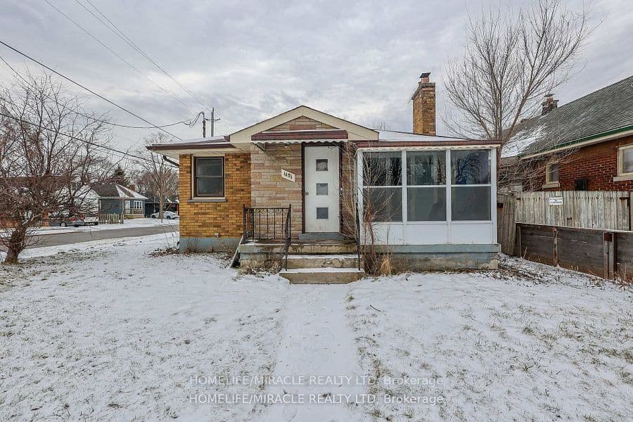 1171 Oxford Street — featured photograph