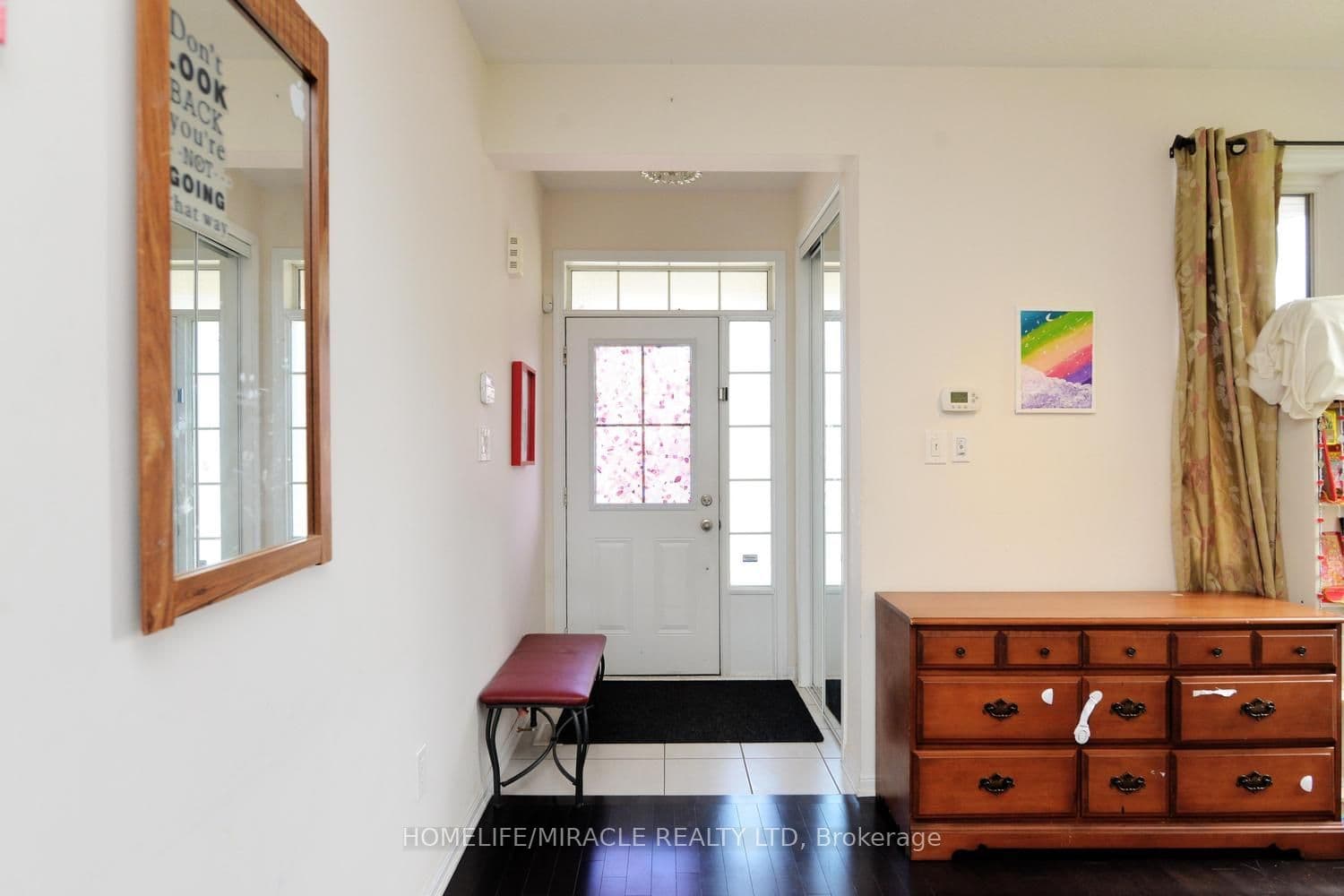 8 Robert Parkinson Drive — photograph 4
