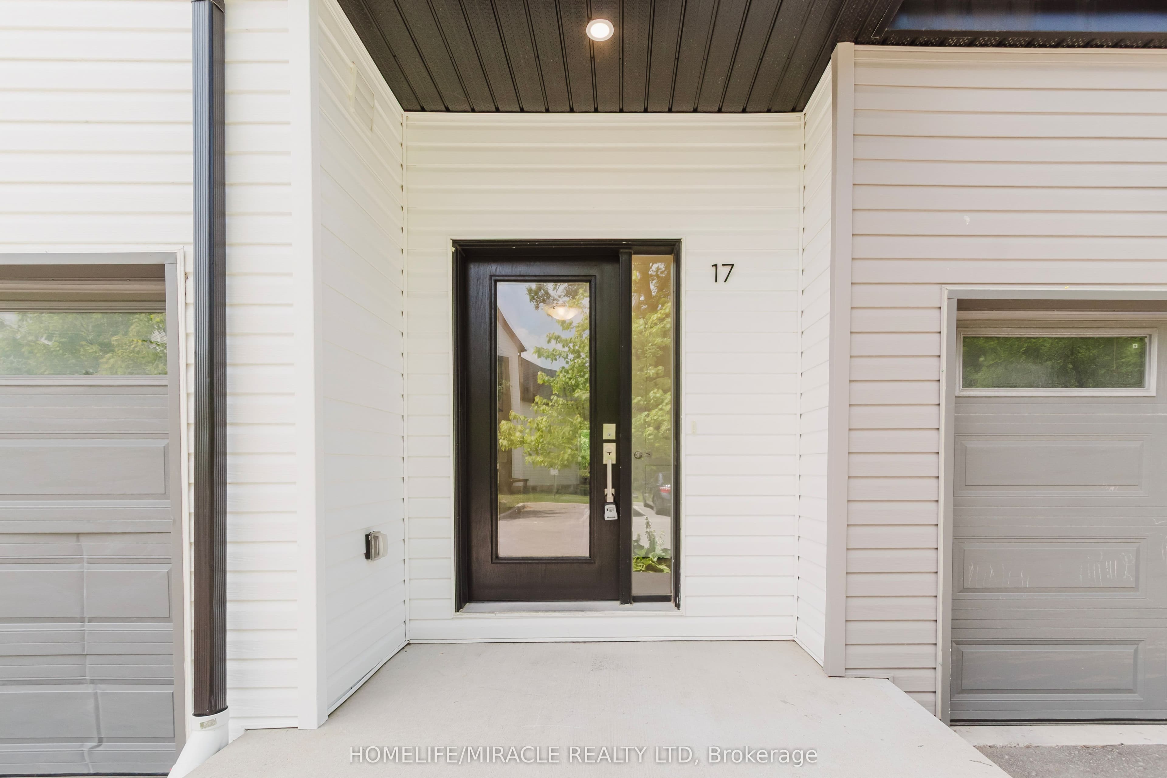 110 Fergus Avenue #Unit 17 — photograph 4