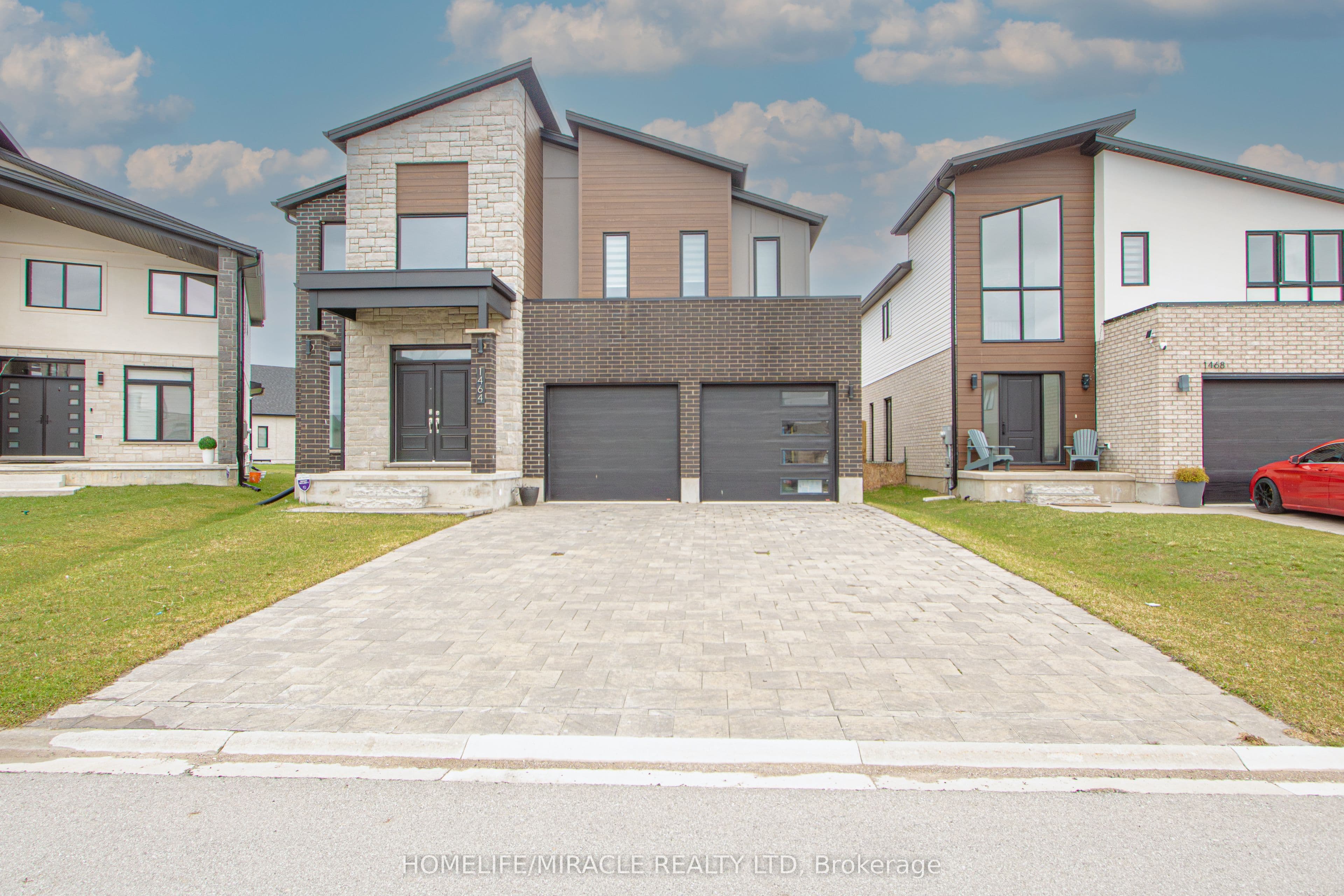 1464 Medway Park Drive — featured photograph