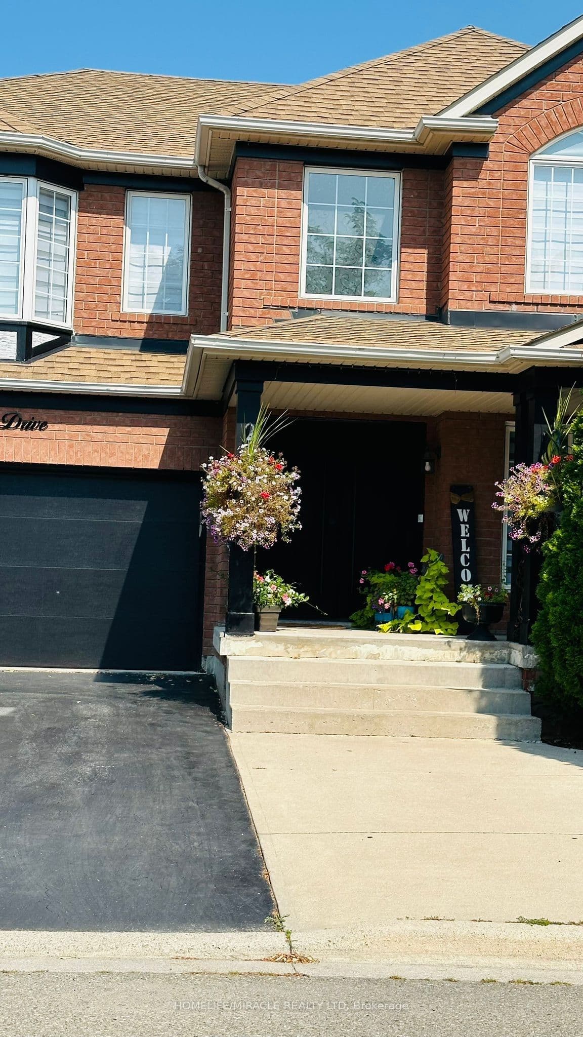 28 Bowsfield Drive — photograph 2