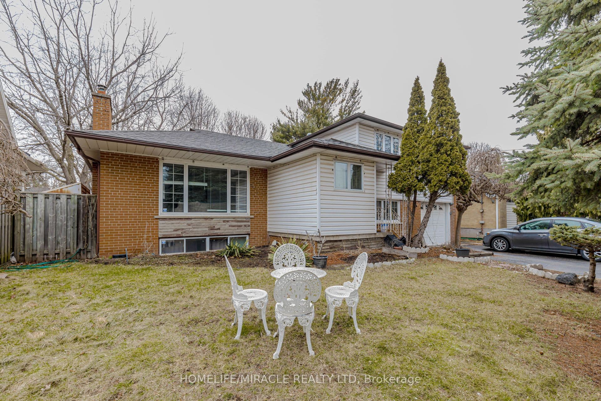 2463 Applewood Drive — photograph 4