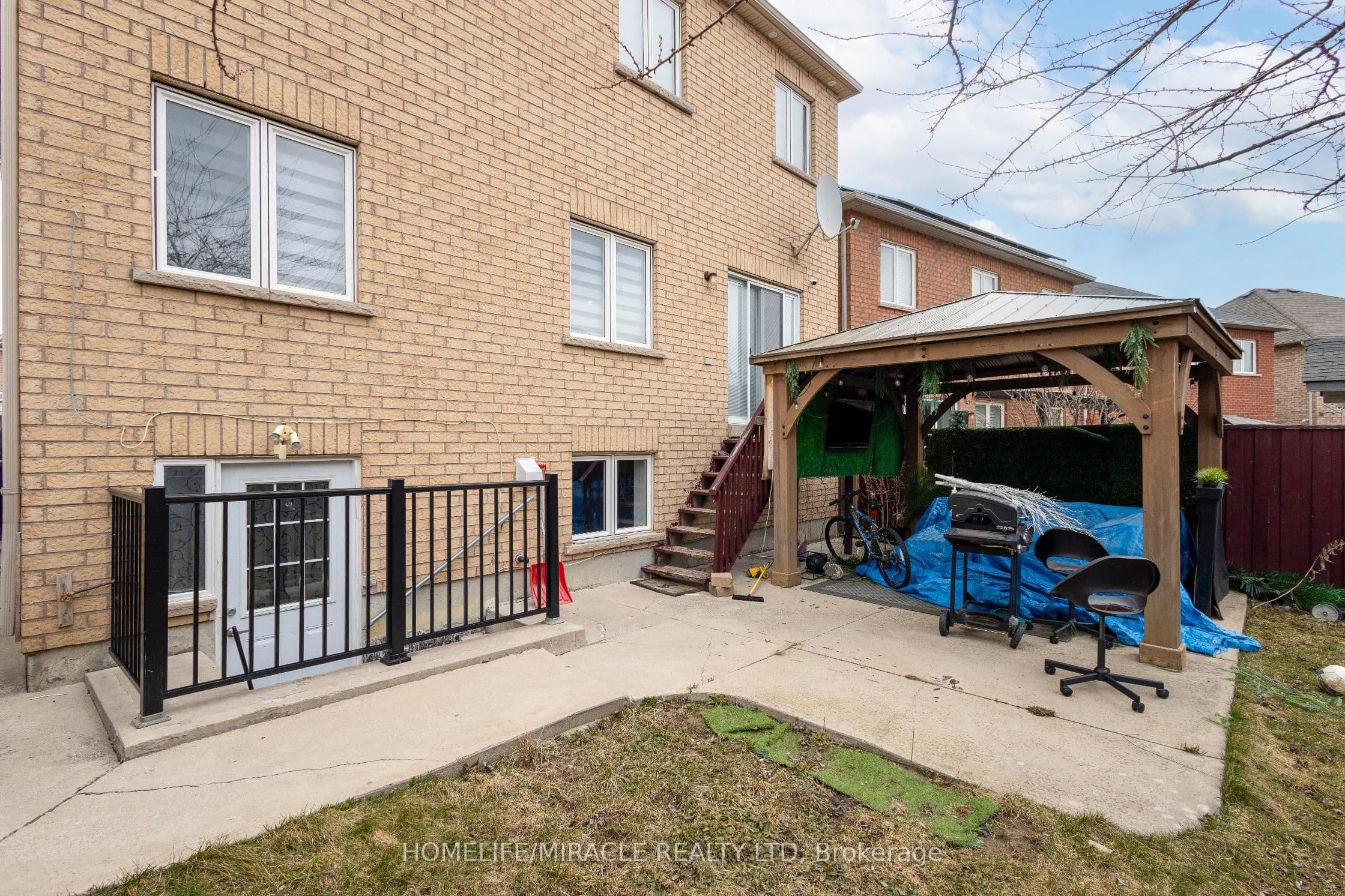 12 Homeview Road — photograph 5