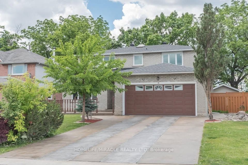 26 Blueberry Drive — photograph 2