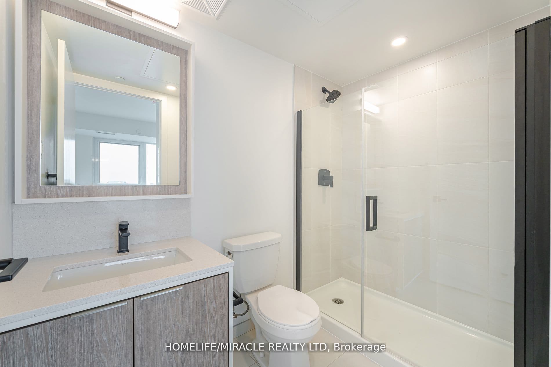 36 Zorra Street #327 — photograph 4