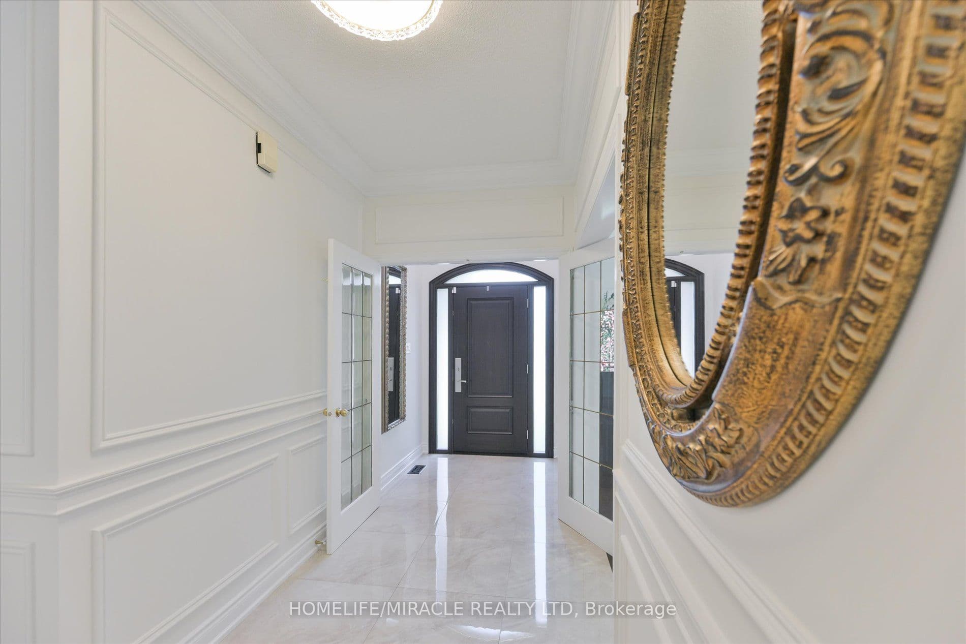2479 Rathlin Court — photograph 3