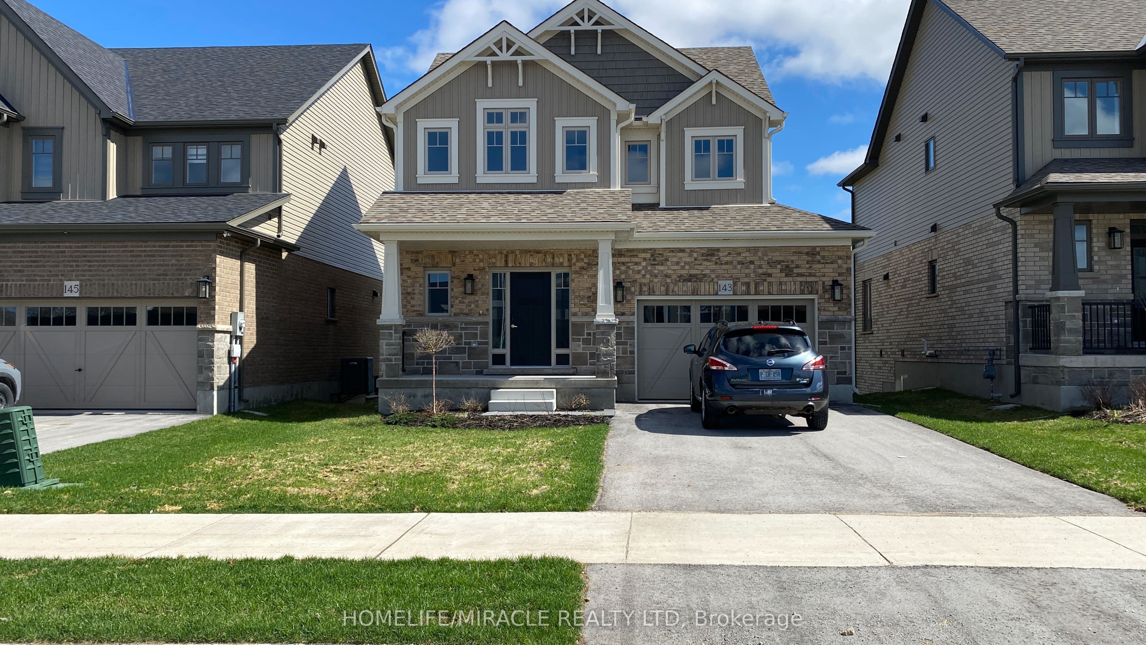 143 Devonleigh Gate — photograph 2