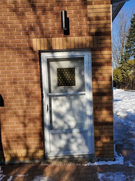 59 Centre Road #Basement — photograph 3