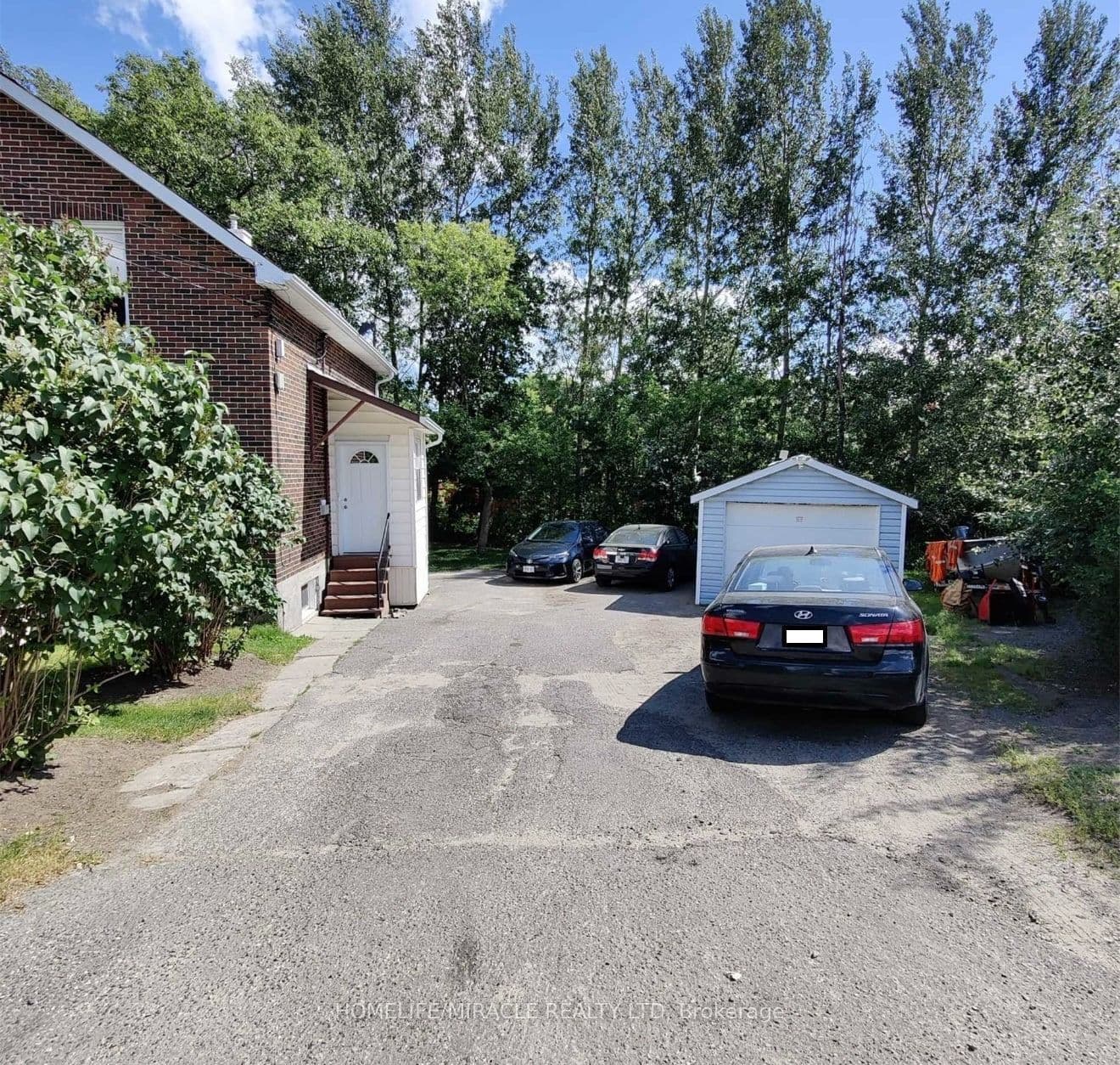 297 Morris Street — photograph 3