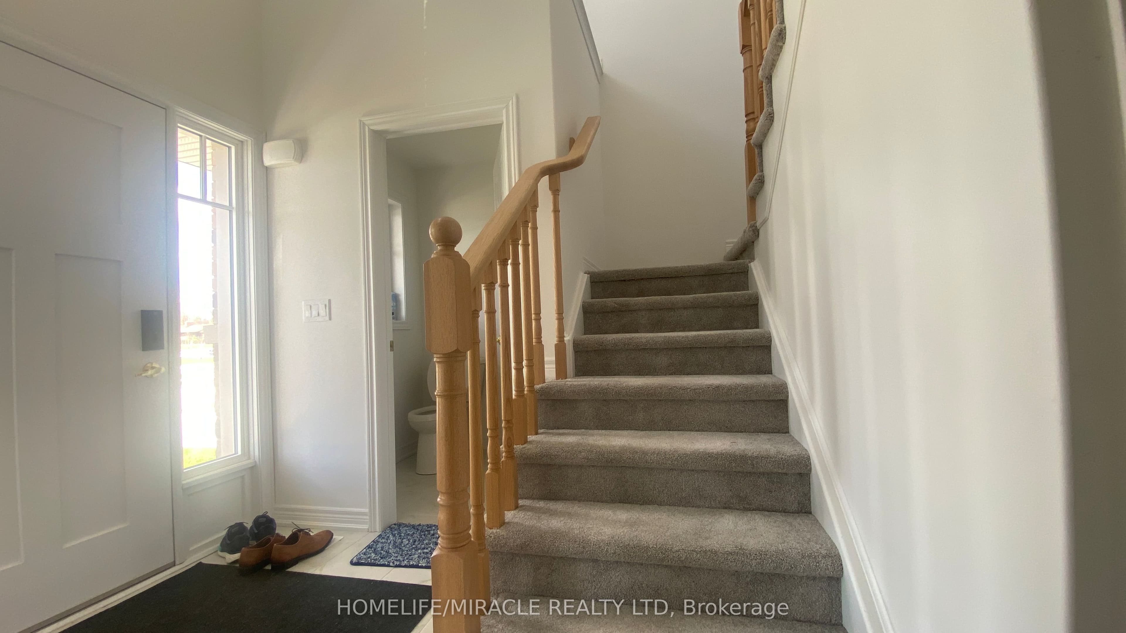 143 Devonleigh Gate — photograph 5
