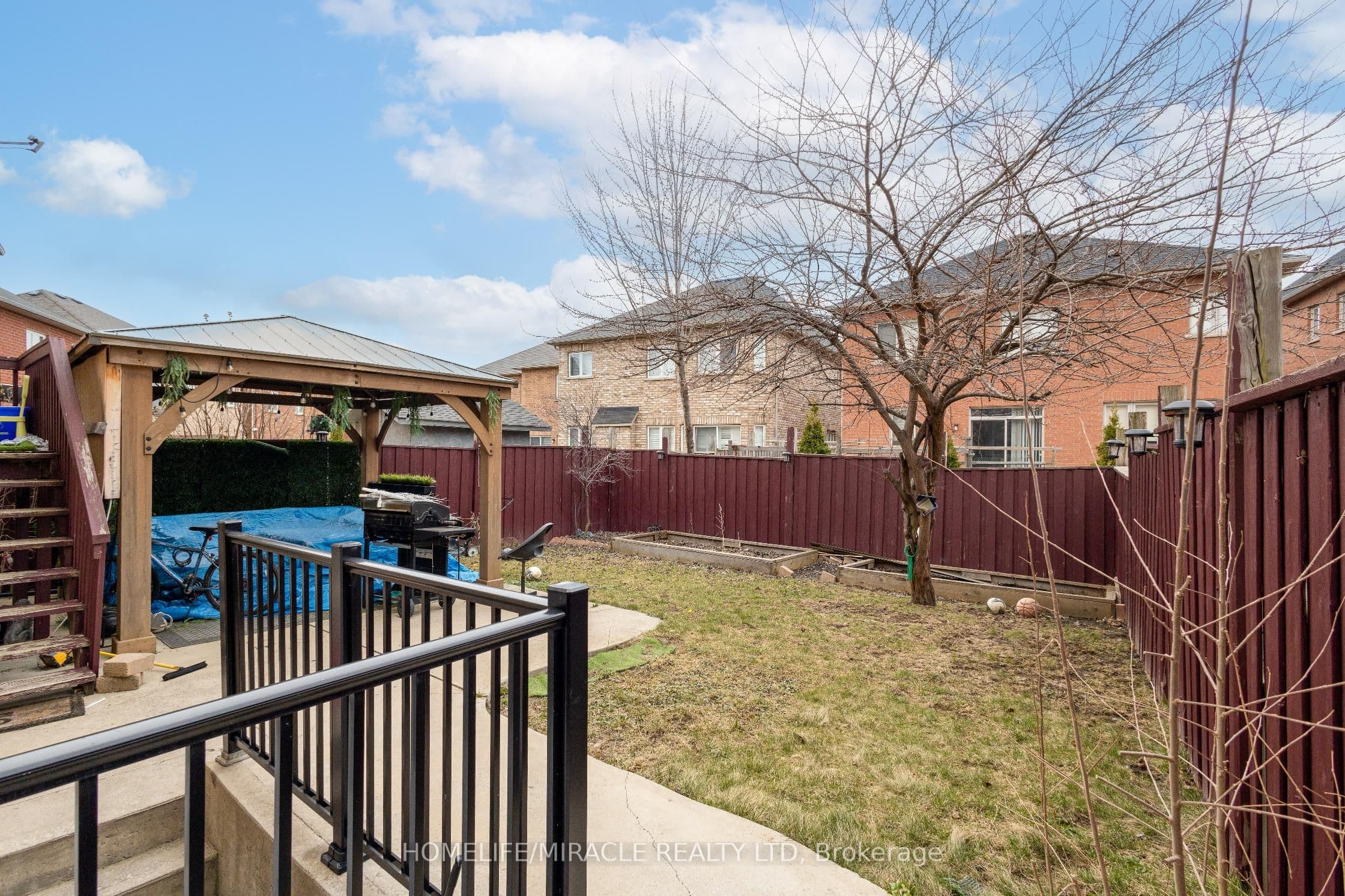 12 Homeview Road — photograph 4