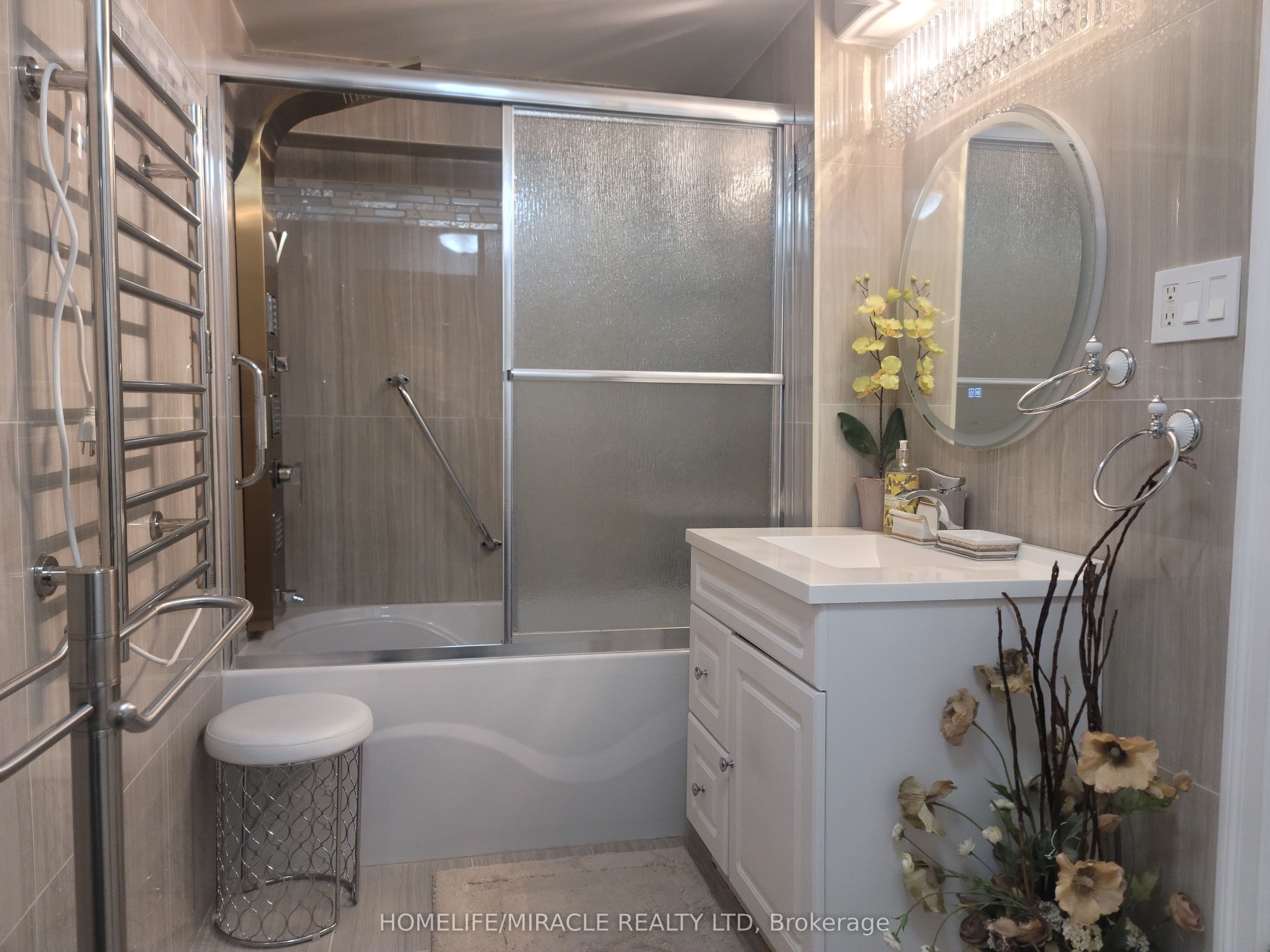 1252 Hillhurst Road #Basement — photograph 4