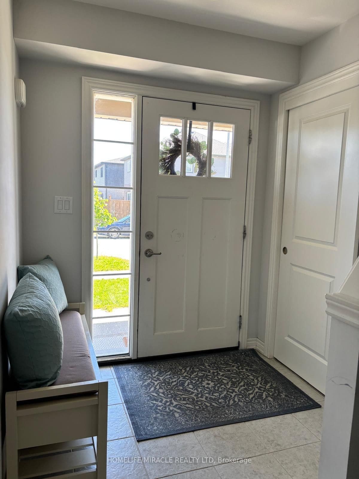 76 Haney Drive — photograph 2