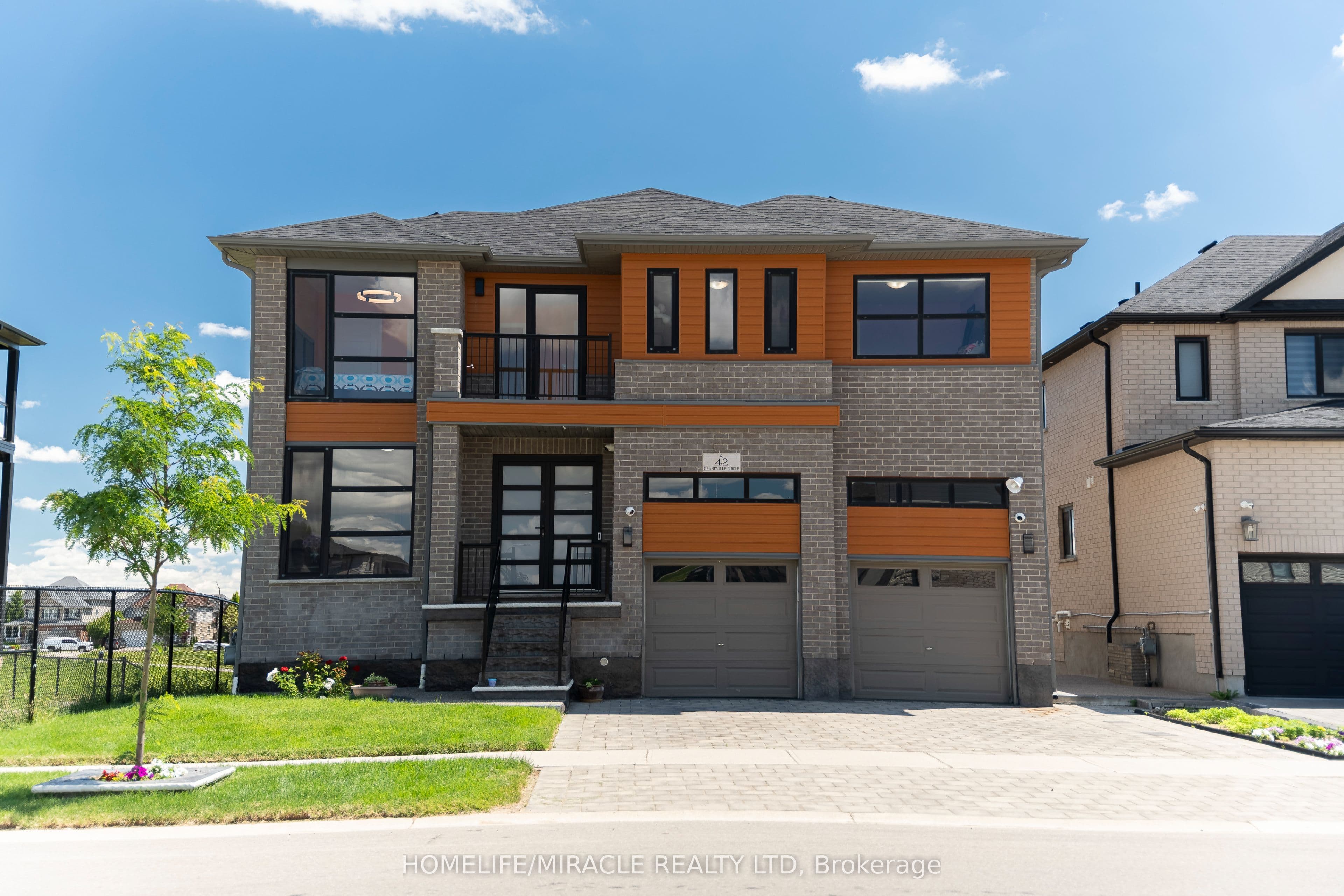 42 Grandville Circle — featured photograph