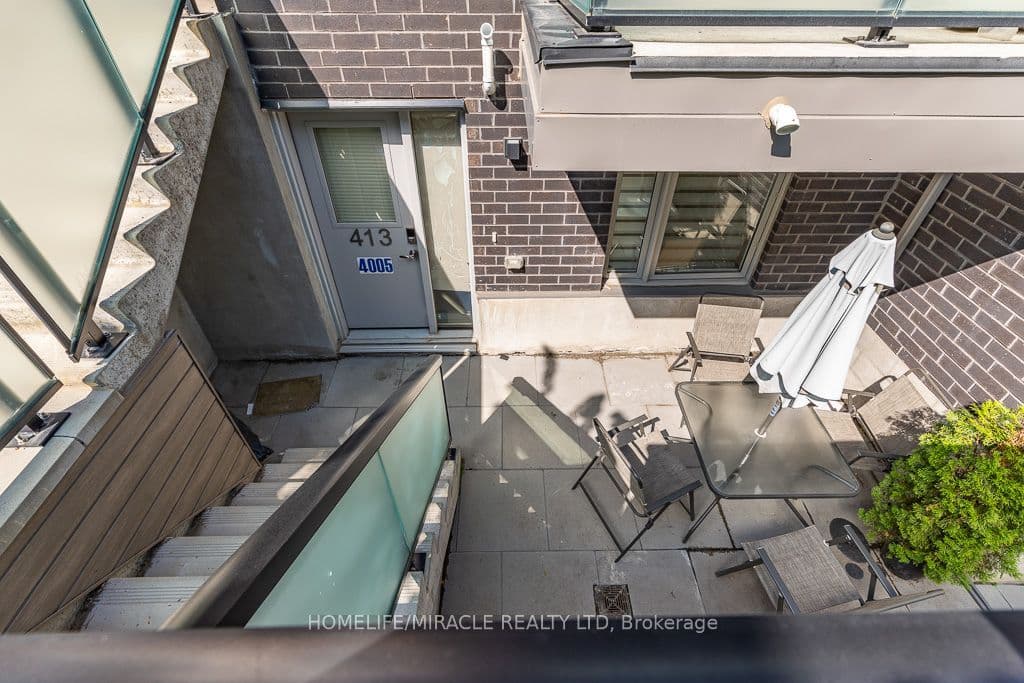 2789 Eglinton Avenue #413 — photograph 4