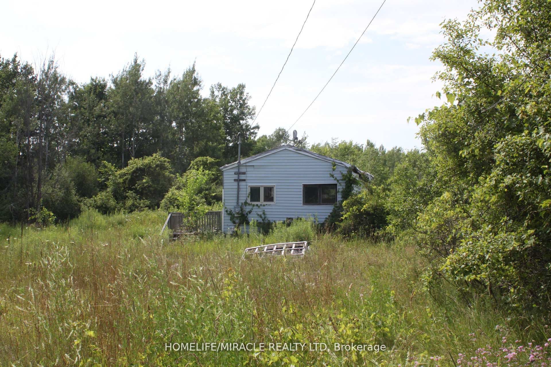 376 HIGHWAY 15 — photograph 4