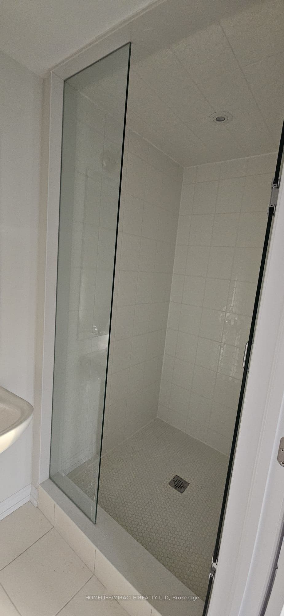 Main floor Washroom