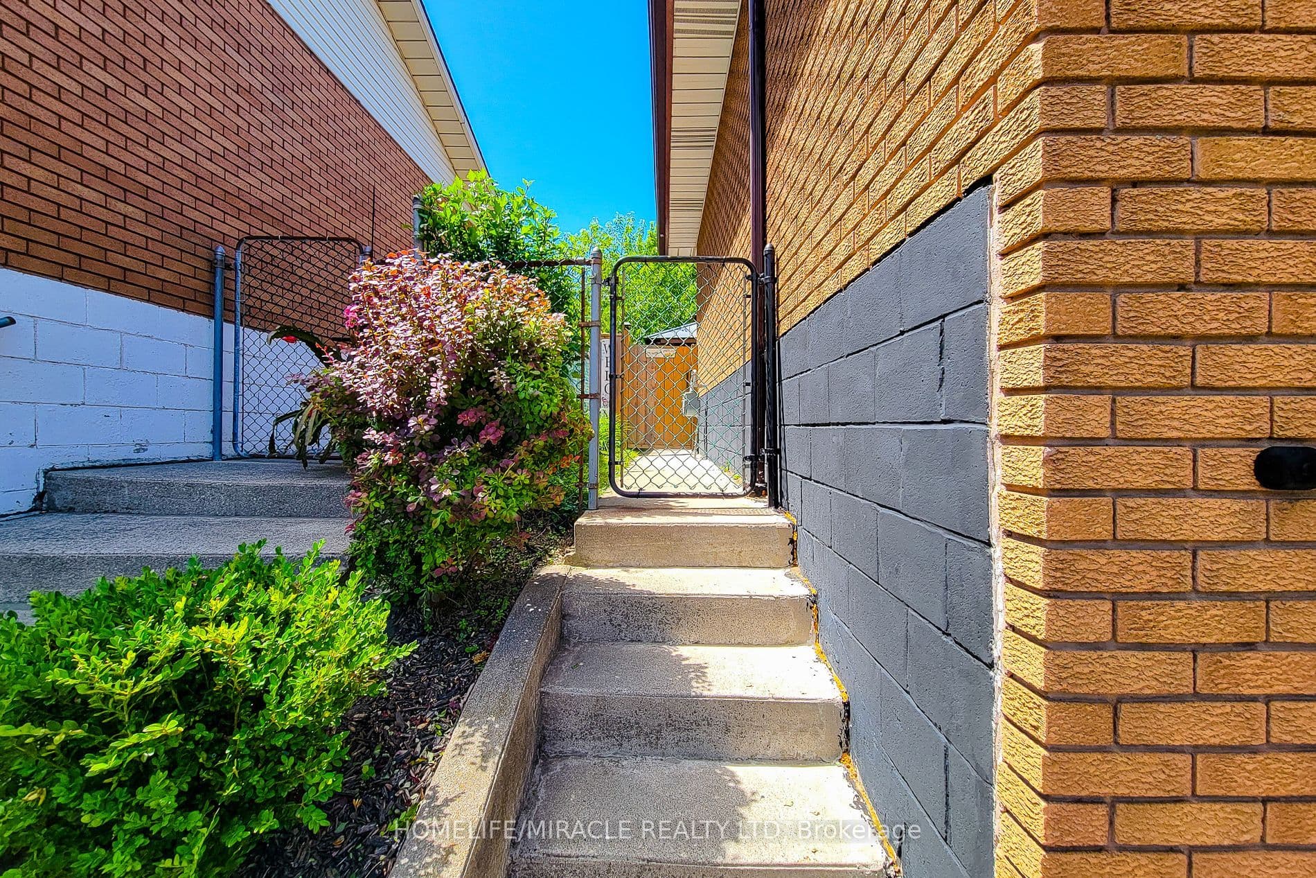 12 Maitland Avenue — photograph 4
