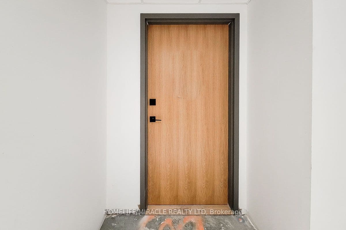 7 Erie Avenue #609 — photograph 5