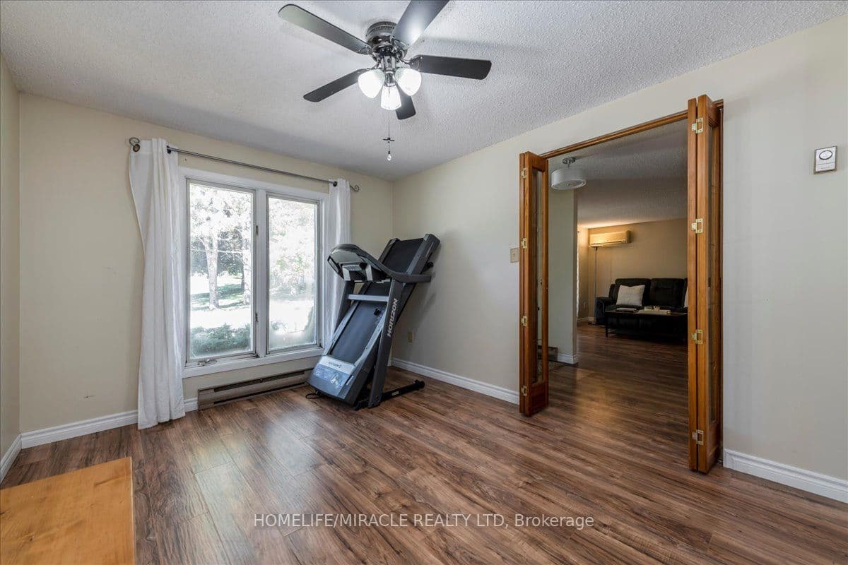 1 Tecumseth Pines Drive — photograph 4