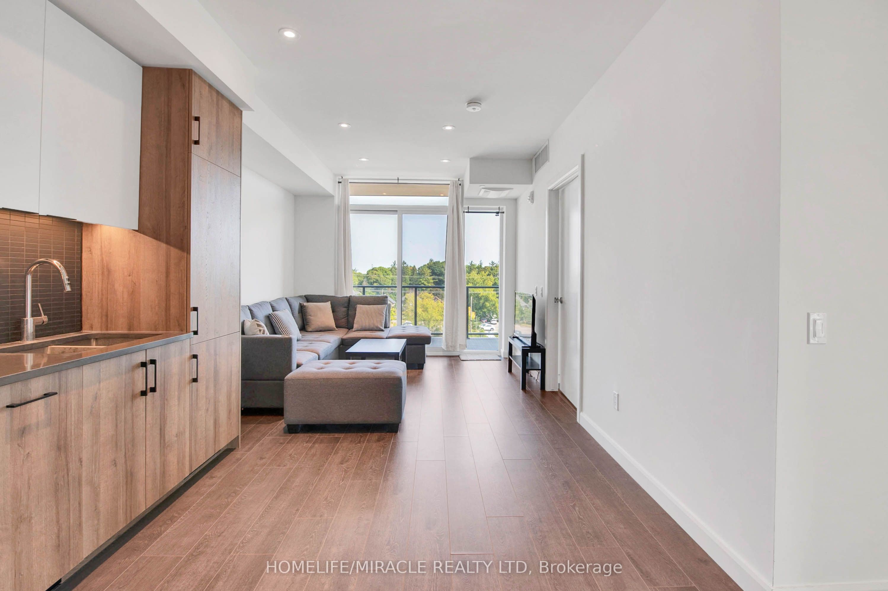 741 King Street #401 — featured photograph