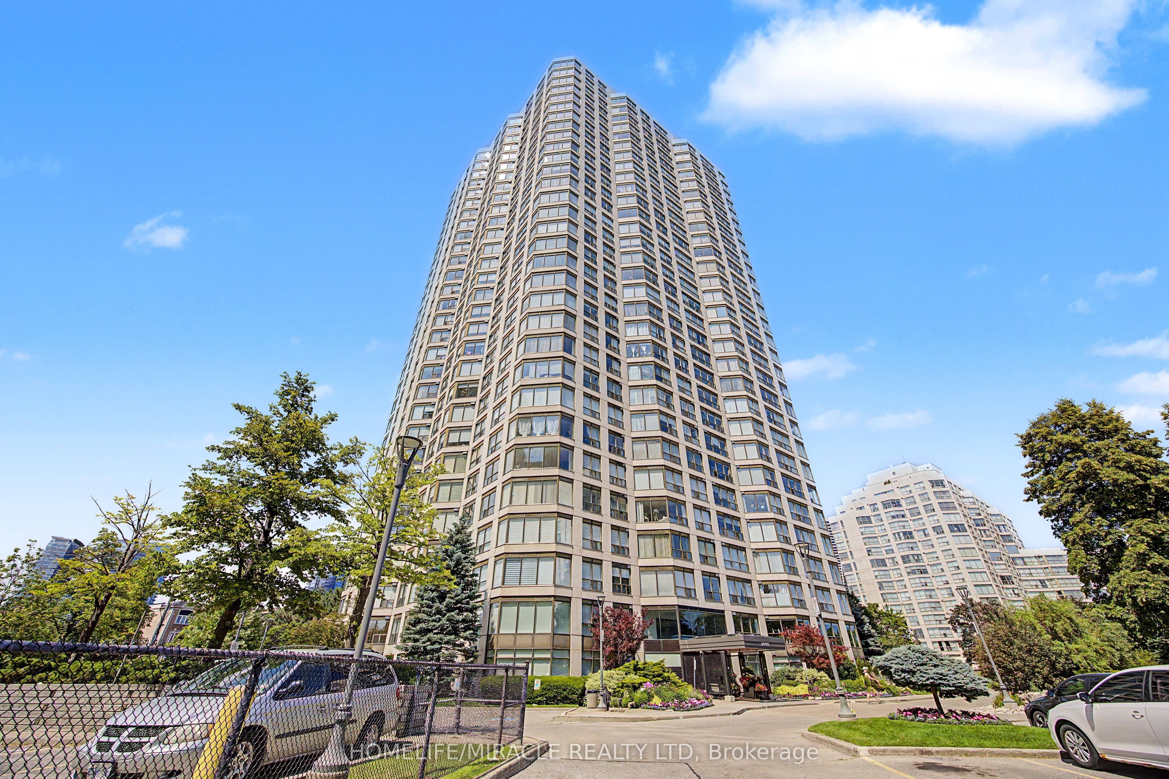 2269 Lakeshore Boulevard #2603 — photograph 2