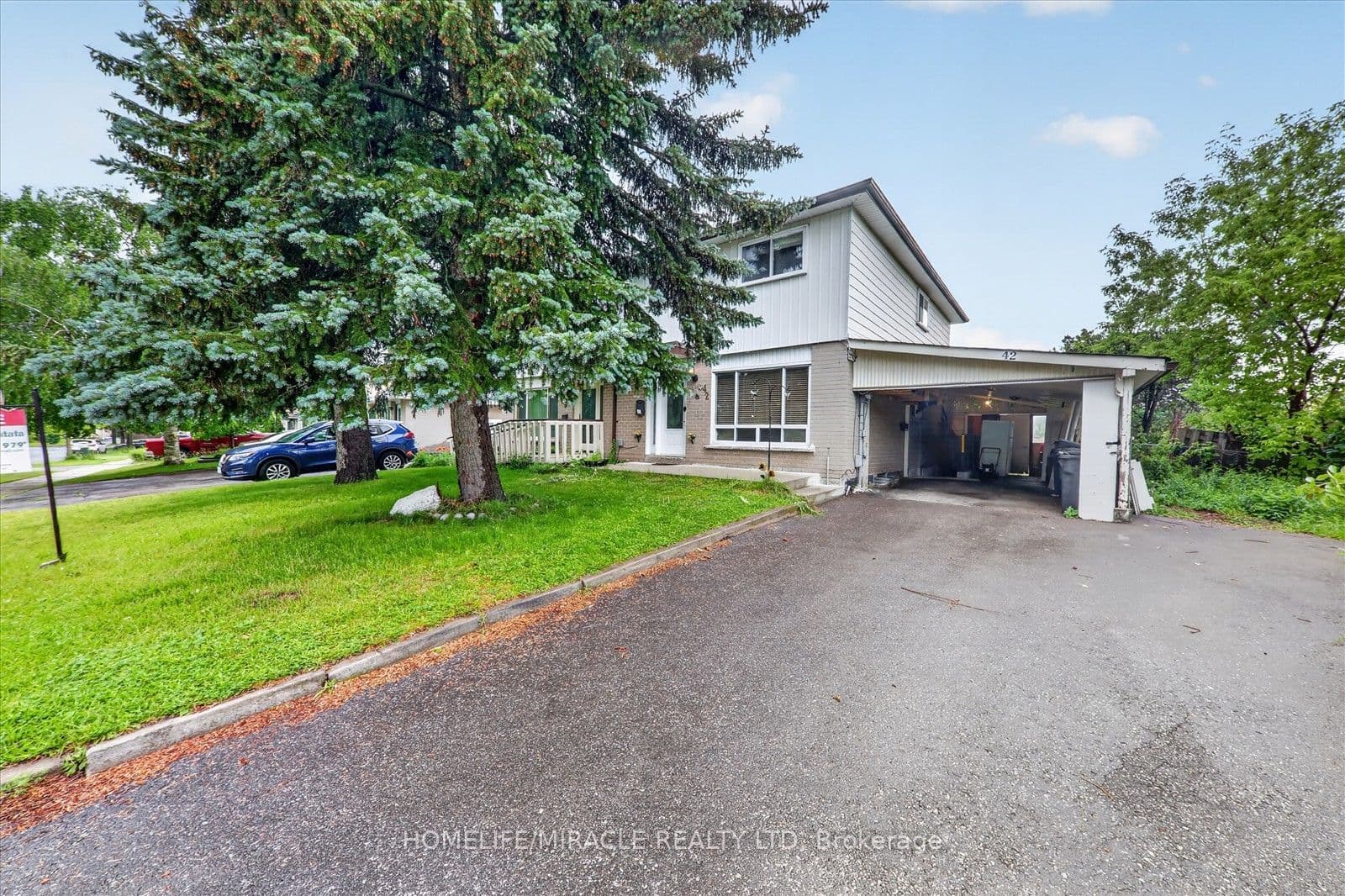 42 Nahanni Terrace — featured photograph