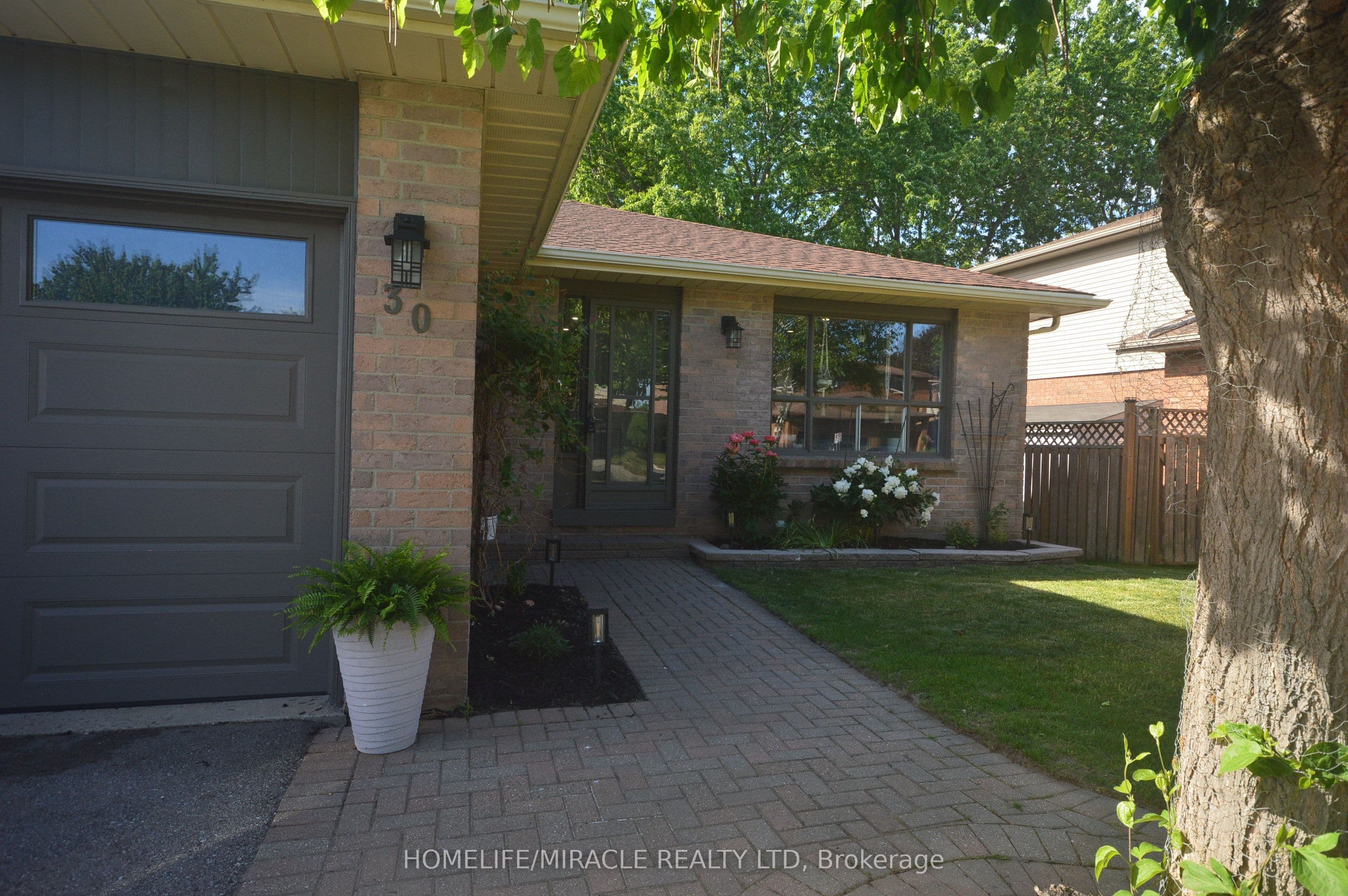 30 Northgate Drive — photograph 3