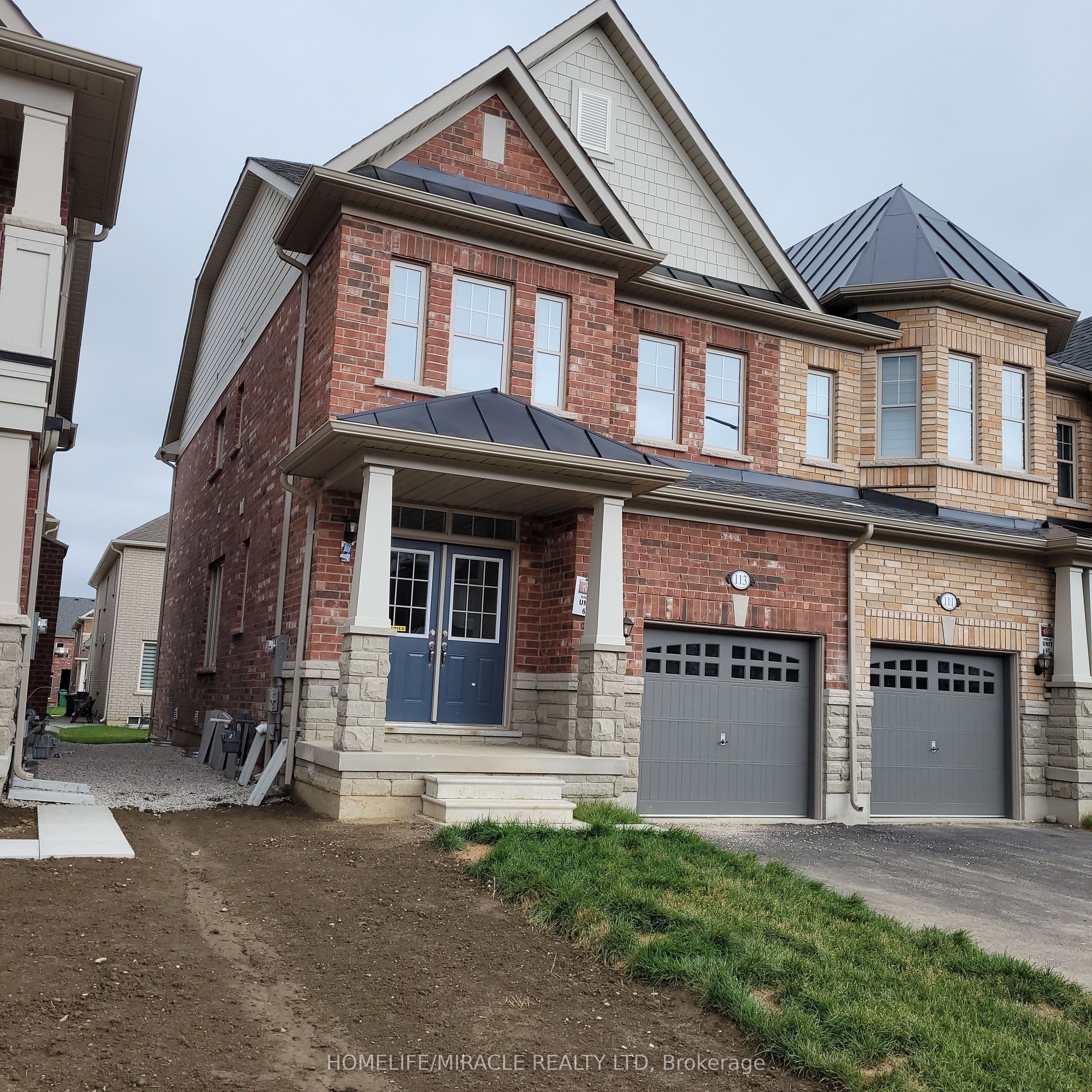 113 Finegan Circle — photograph 2