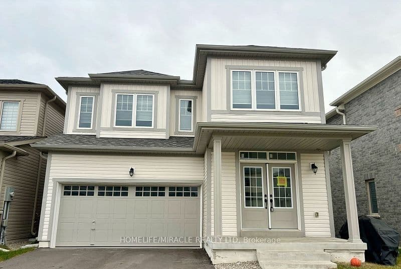 488 Black Cherry Crescent — photograph 2