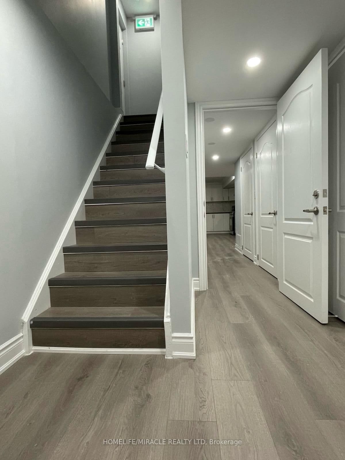 80 Reichert Court #1 — photograph 2