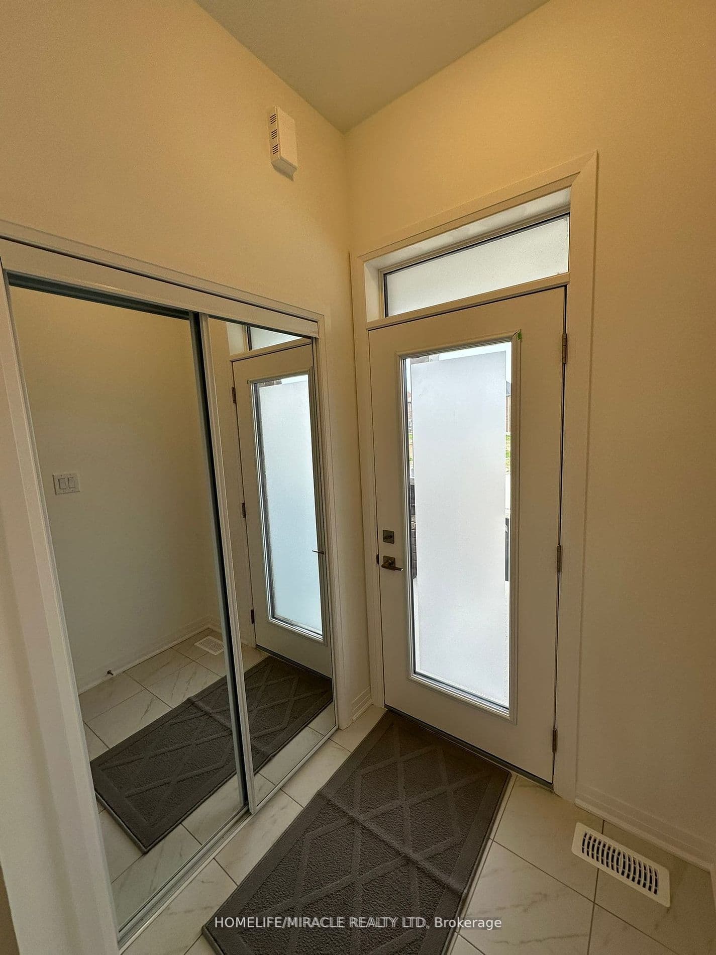 41 Sagewood Avenue — photograph 2