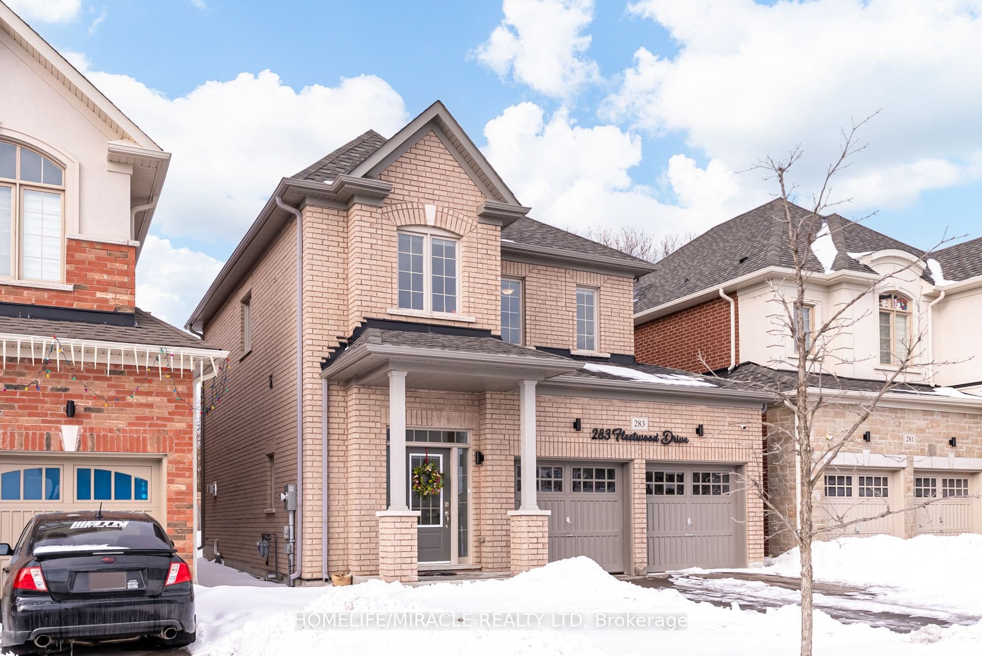 283 Fleetwood Drive — photograph 4