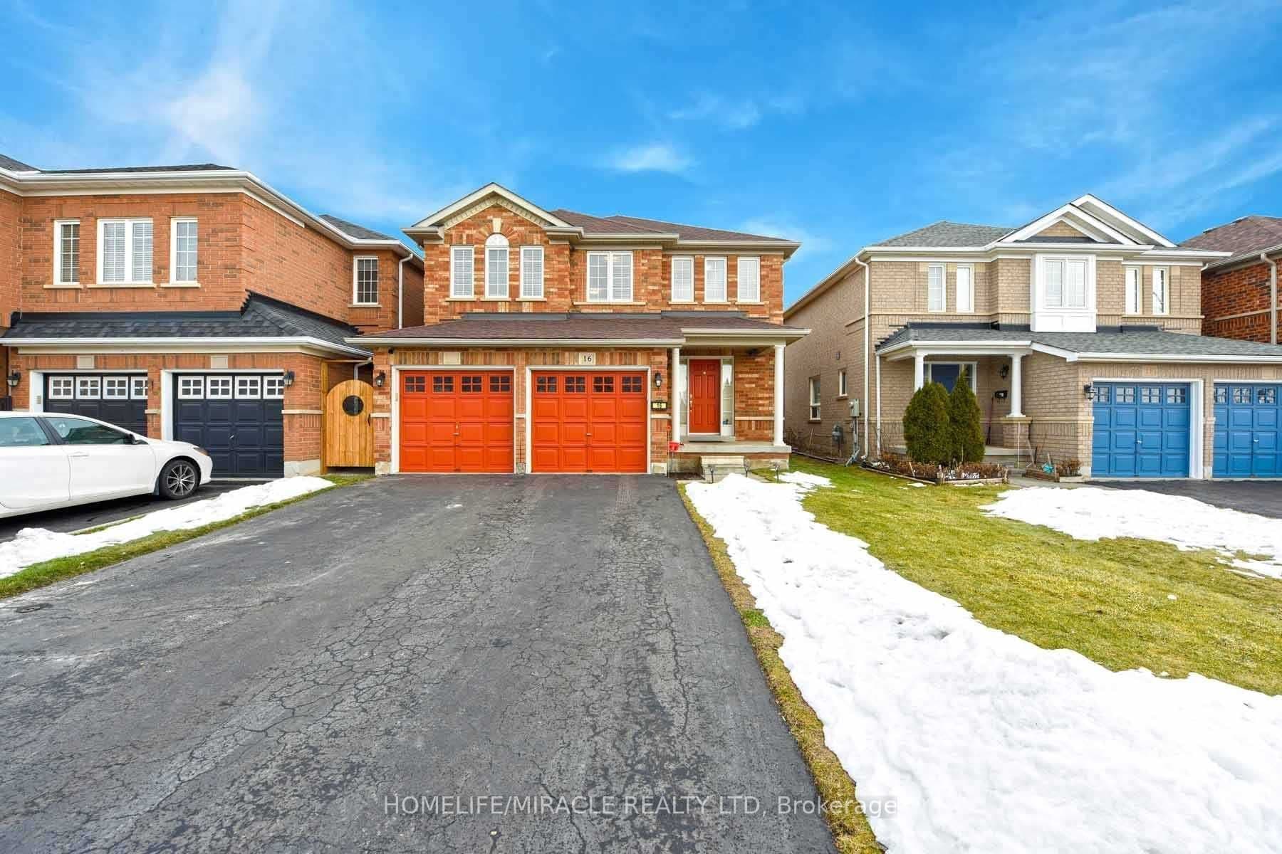 16 Dunure Crescent — featured photograph
