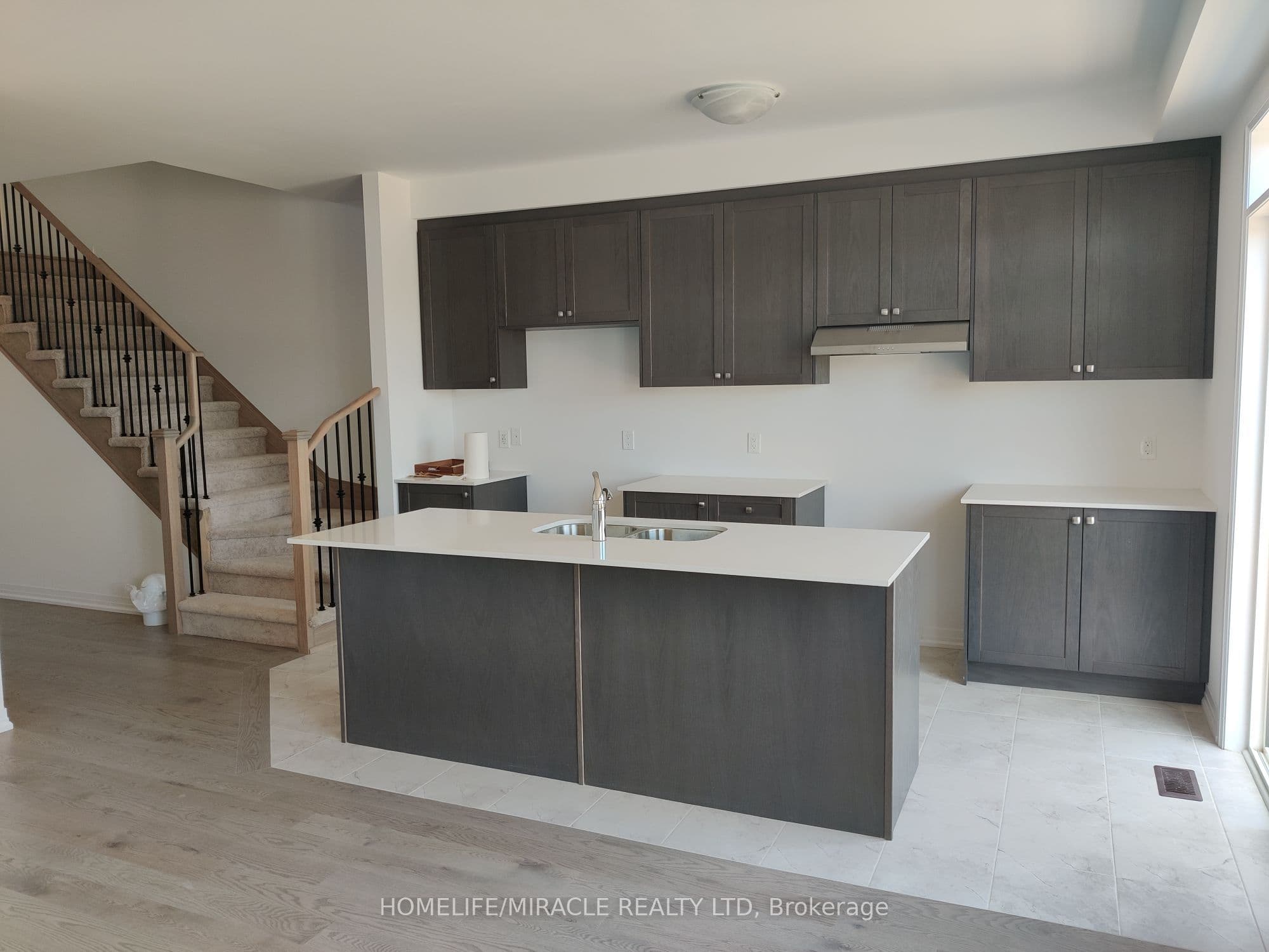 451 Jack Wilford Way — featured photograph
