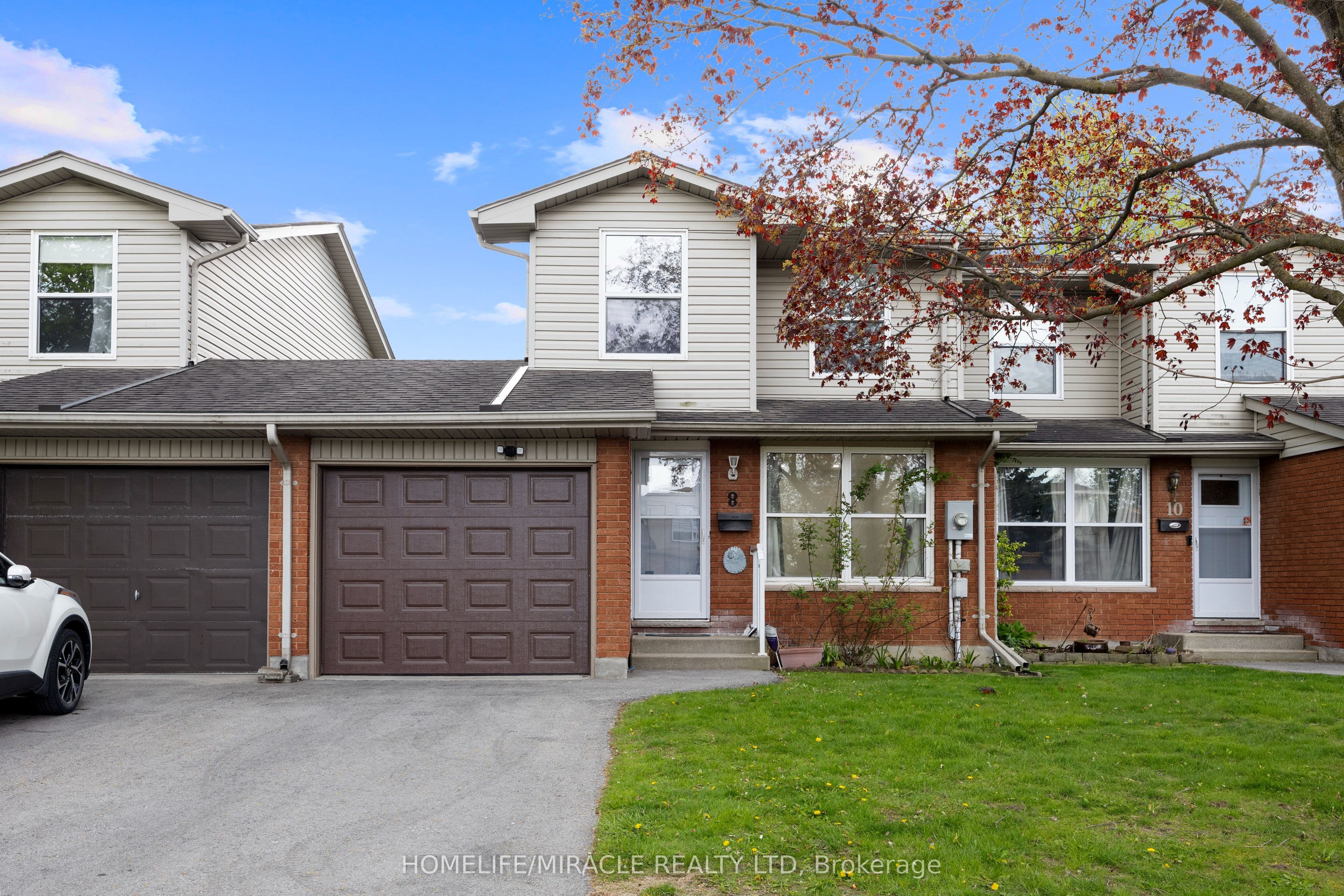 1250 Jalna Boulevard #8 — photograph 2