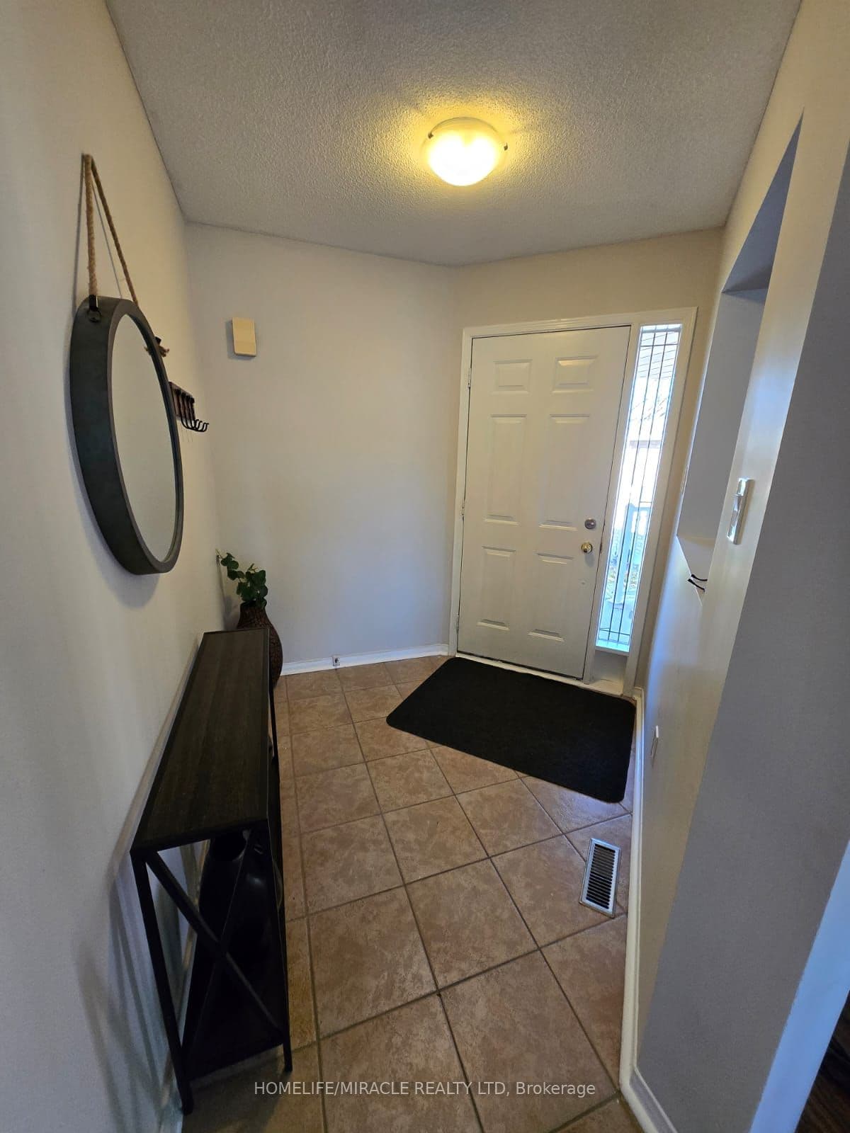 29 Nicholson Drive — photograph 4