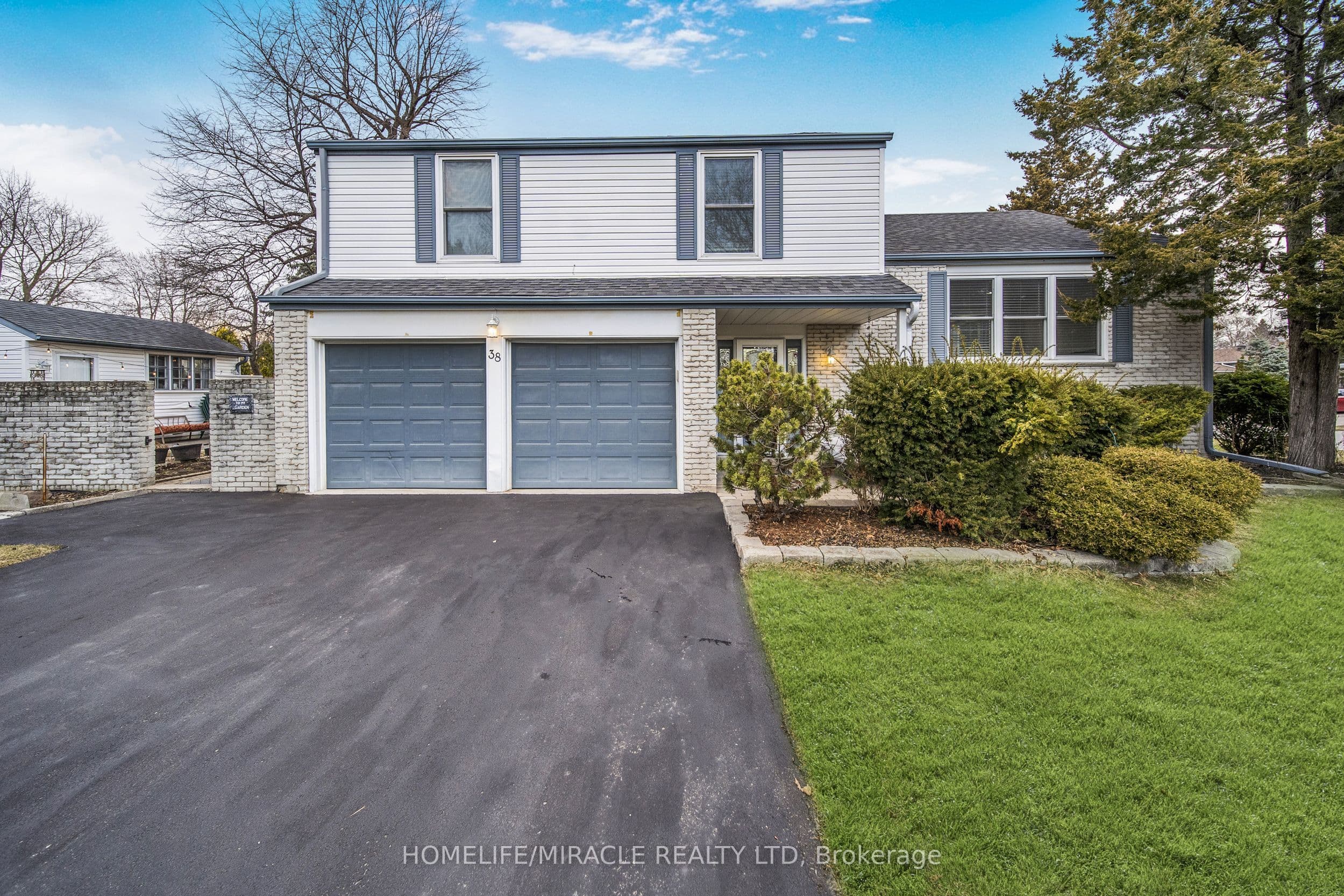 38 River View Drive — featured photograph