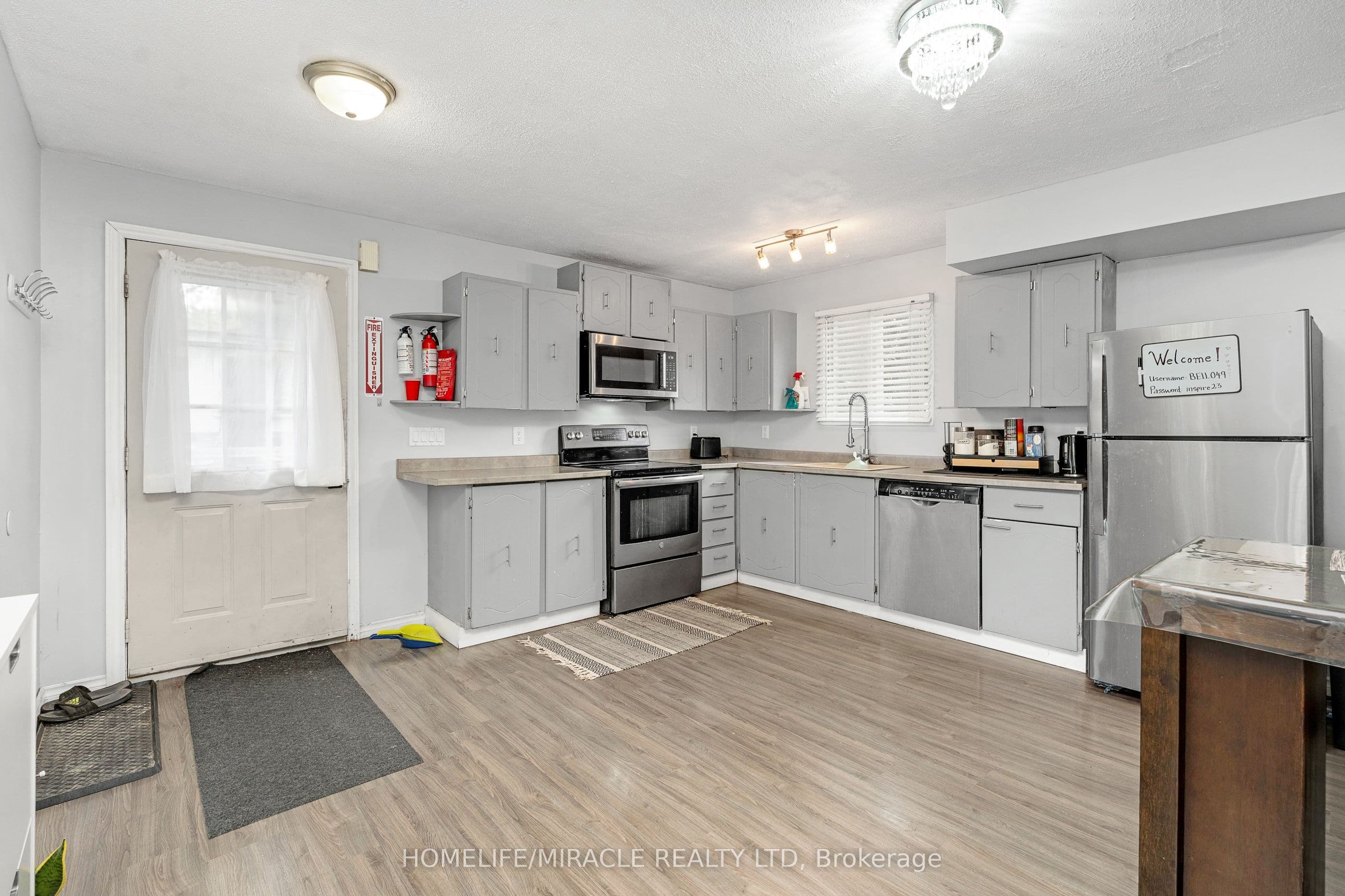 1180 Heathfield Court — photograph 5