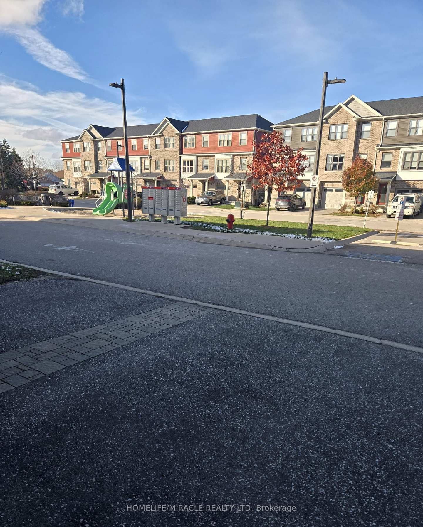 1 Leggott Avenue #27 — photograph 2