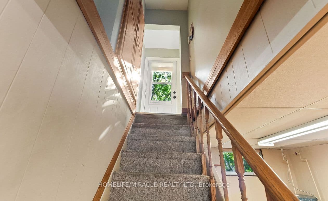 460 Fairleigh Avenue #Basement — photograph 3