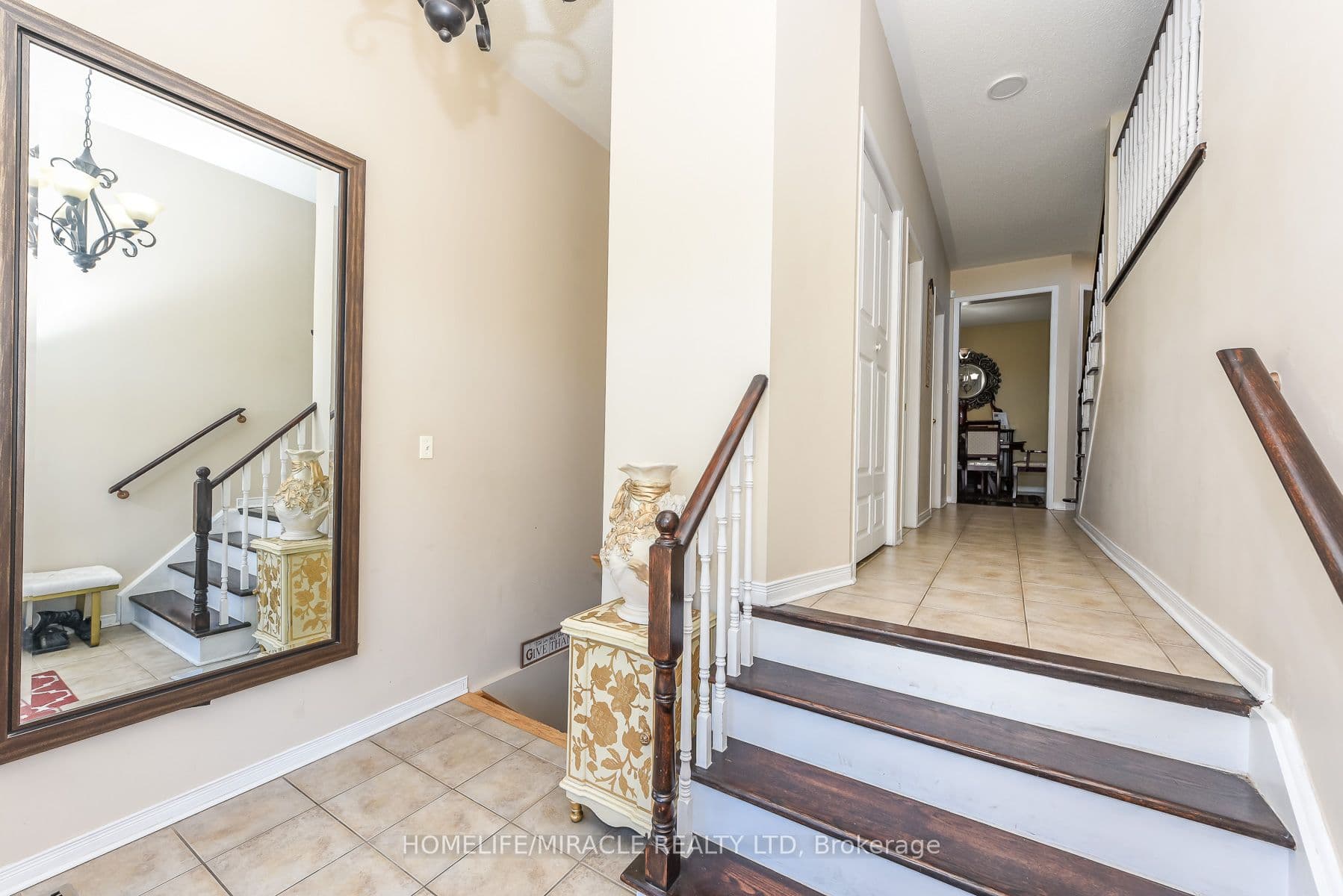 23 Roundstone Drive — photograph 5