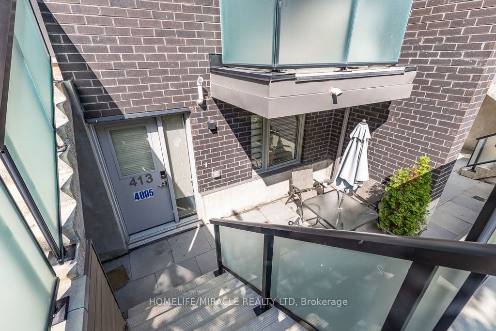 2789 Eglinton Avenue #413 — photograph 5