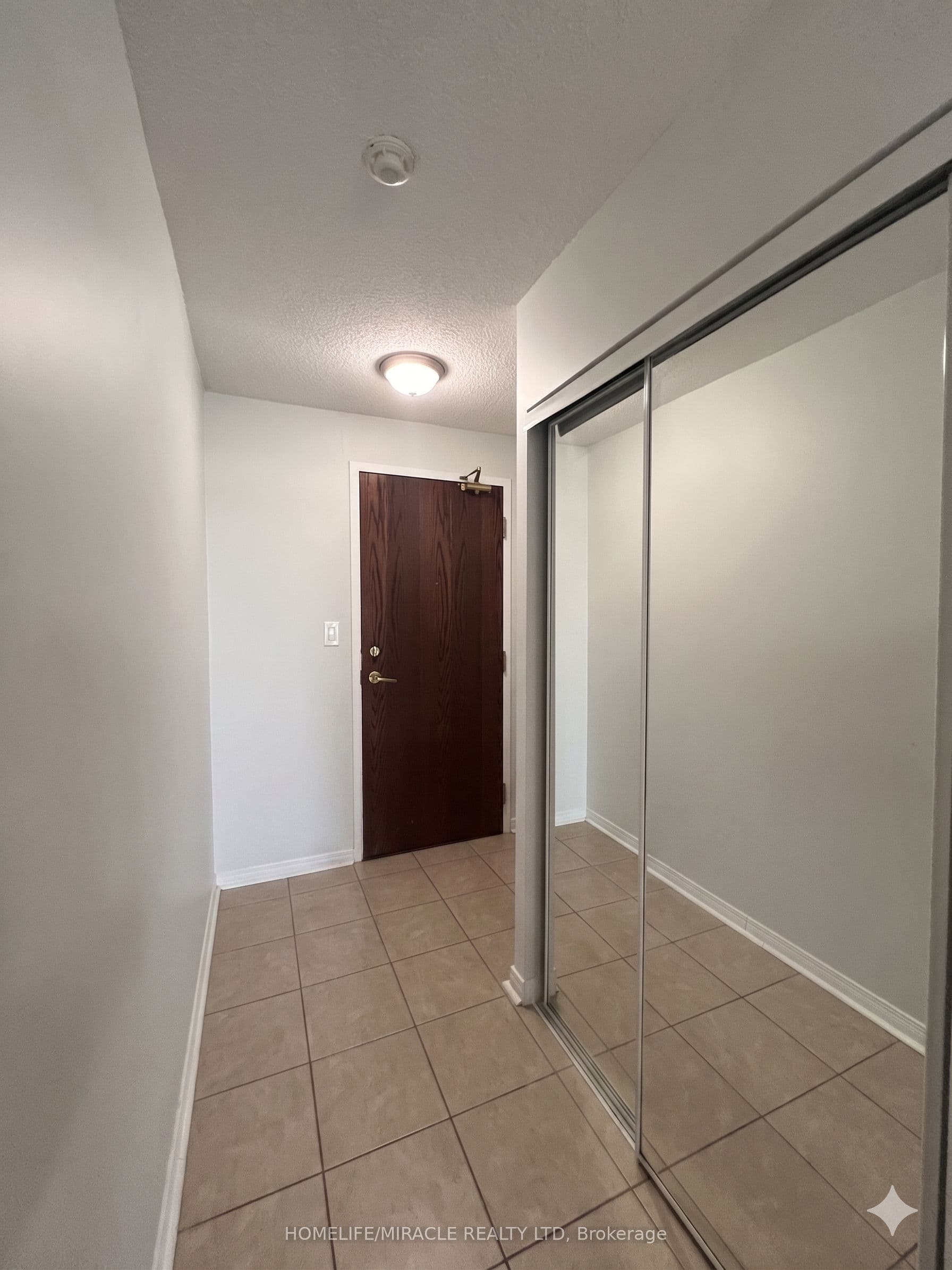 4850 Glen Erin Drive #401 — photograph 3